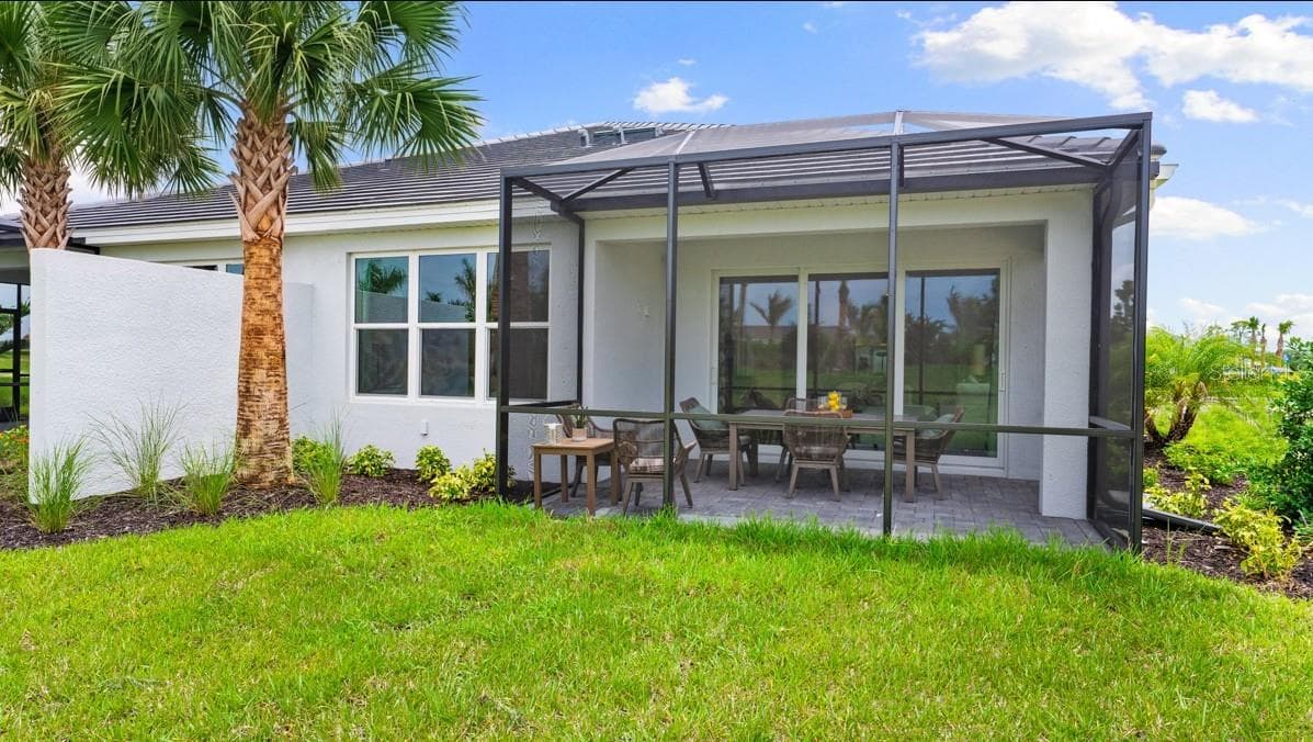 7452 Moonbeam Avenue ~ Model Home Leaseback. Available Now for Closing - 7452 MOONBEAM AVE, SARASOTA