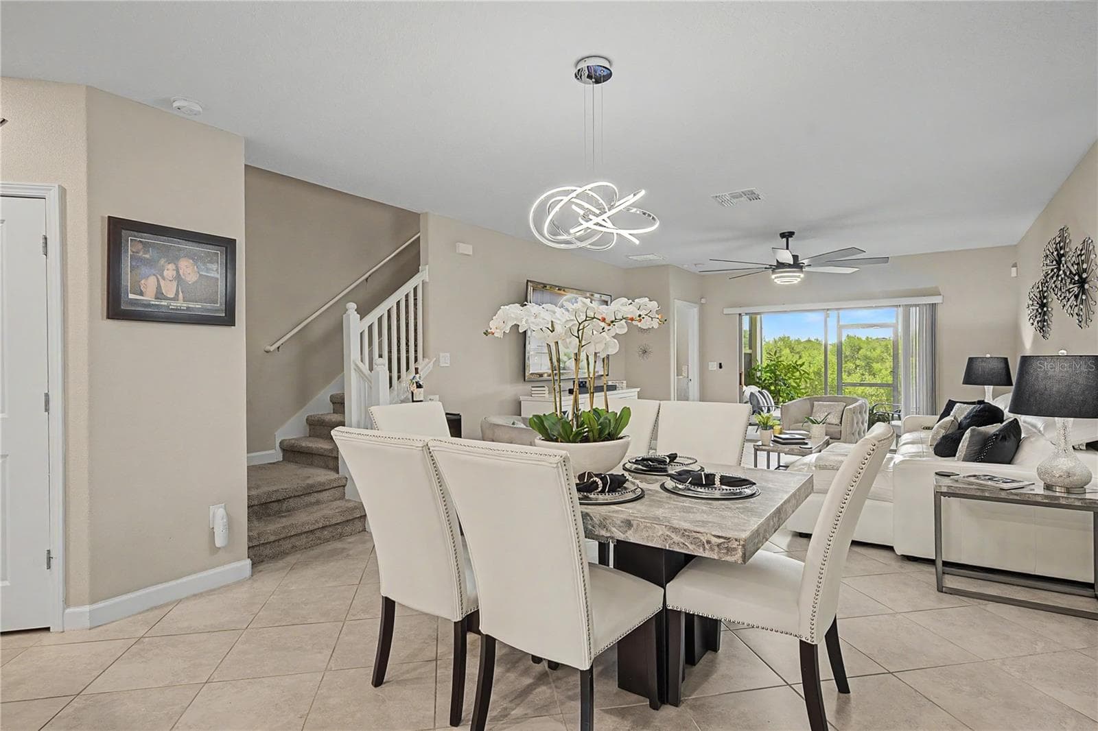 Dine in style! - 10228 ECHO DOCK LOOP, SAN ANTONIO