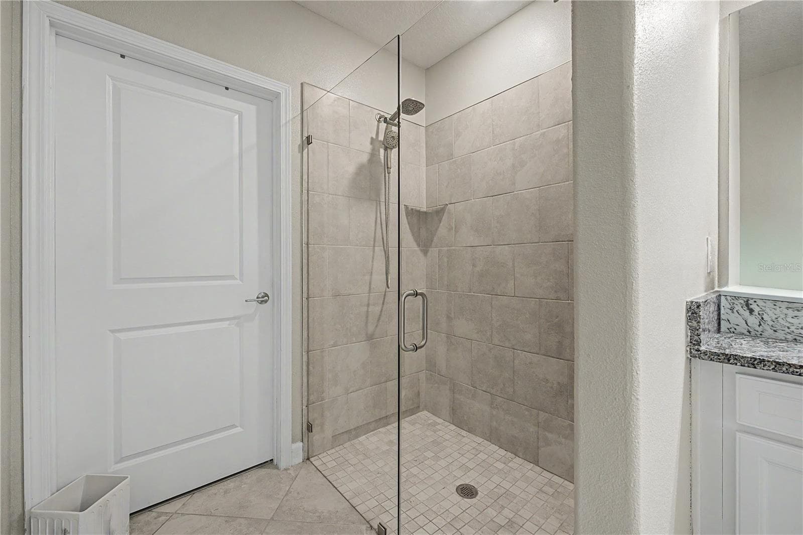 Walk in closet and Large shower - 10228 ECHO DOCK LOOP, SAN ANTONIO