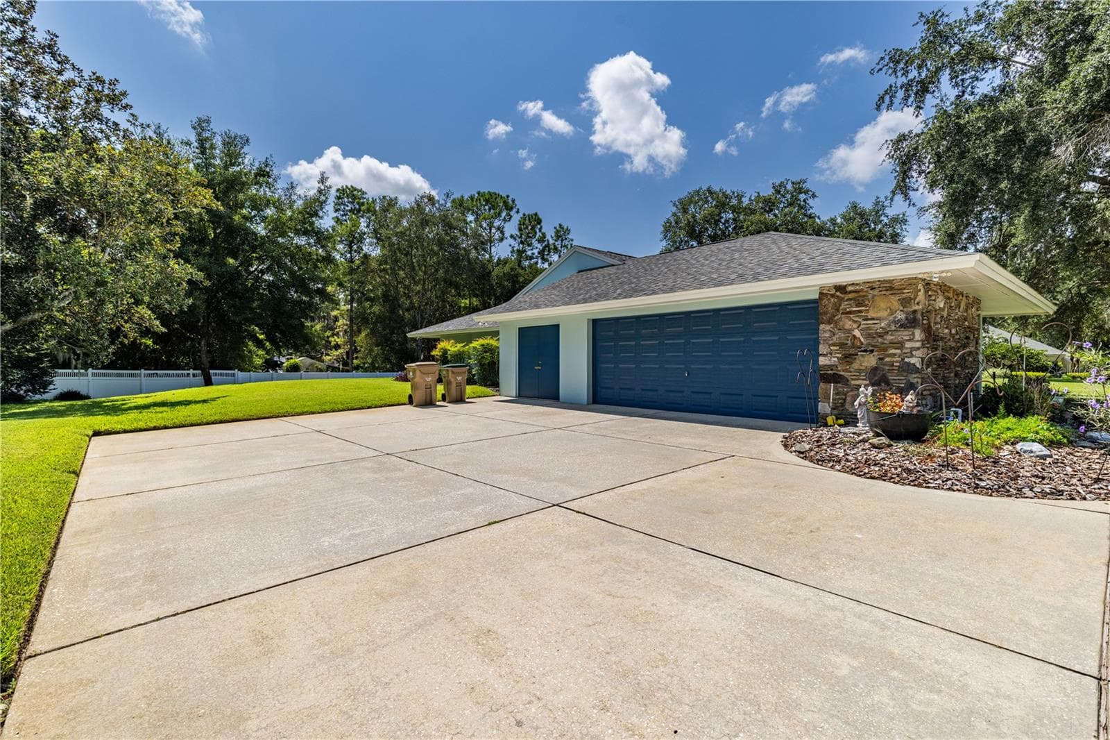 Single Family Residence at 33816 SPRING DR, LEESBURG, photo 50 of 62