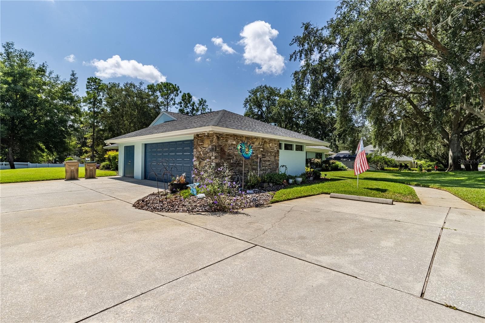 Single Family Residence at 33816 SPRING DR, LEESBURG, photo 51 of 62