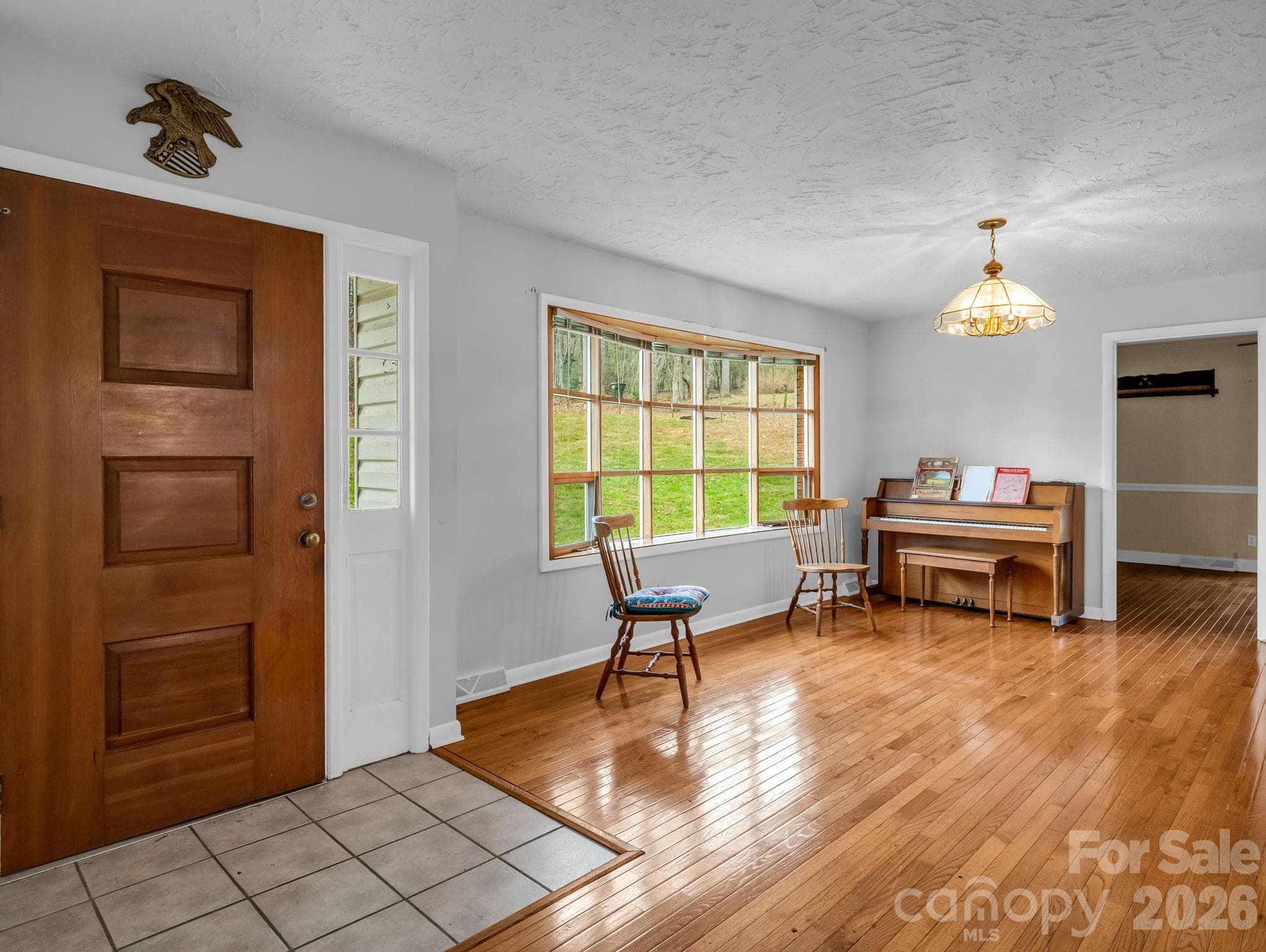 Front Entry - Hendersonville