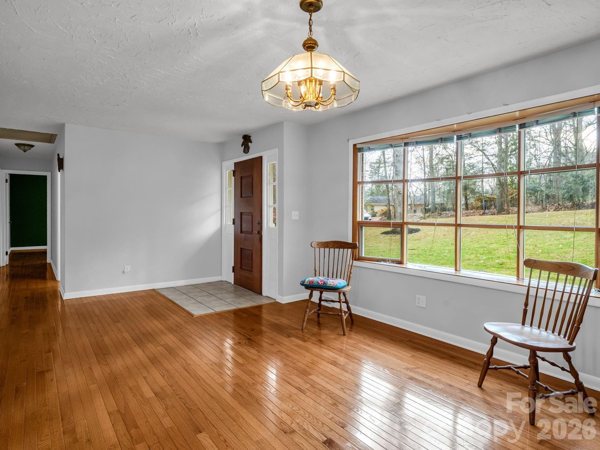 Family Room - Hendersonville