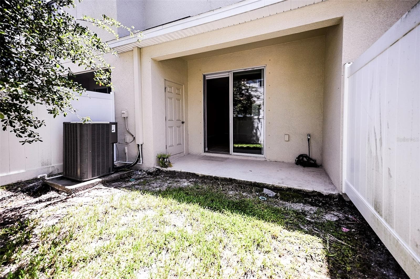 Back yard Space - 6130 FAIRMONT LN, PALMETTO