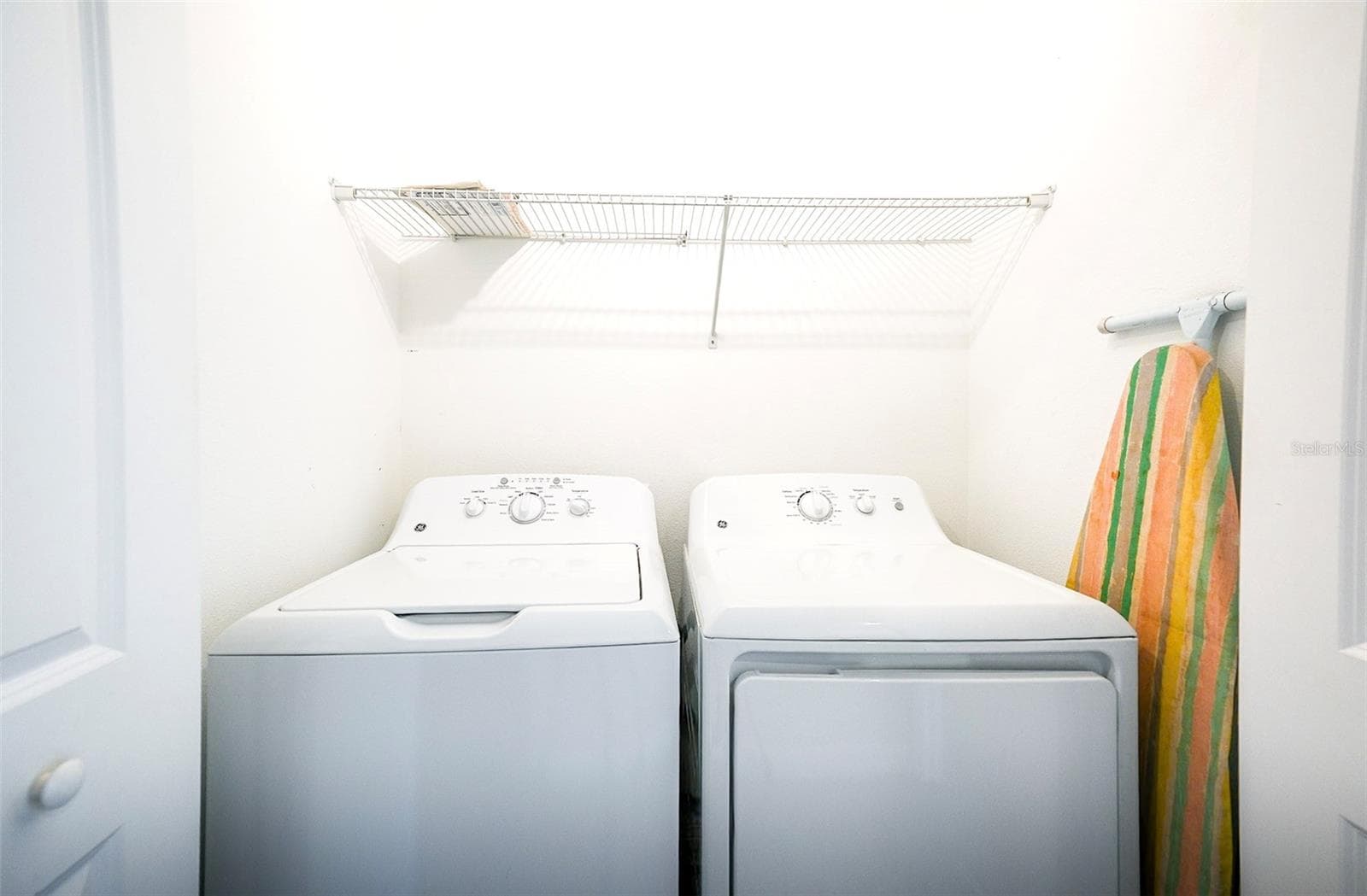 Laundry Closet - 6130 FAIRMONT LN, PALMETTO