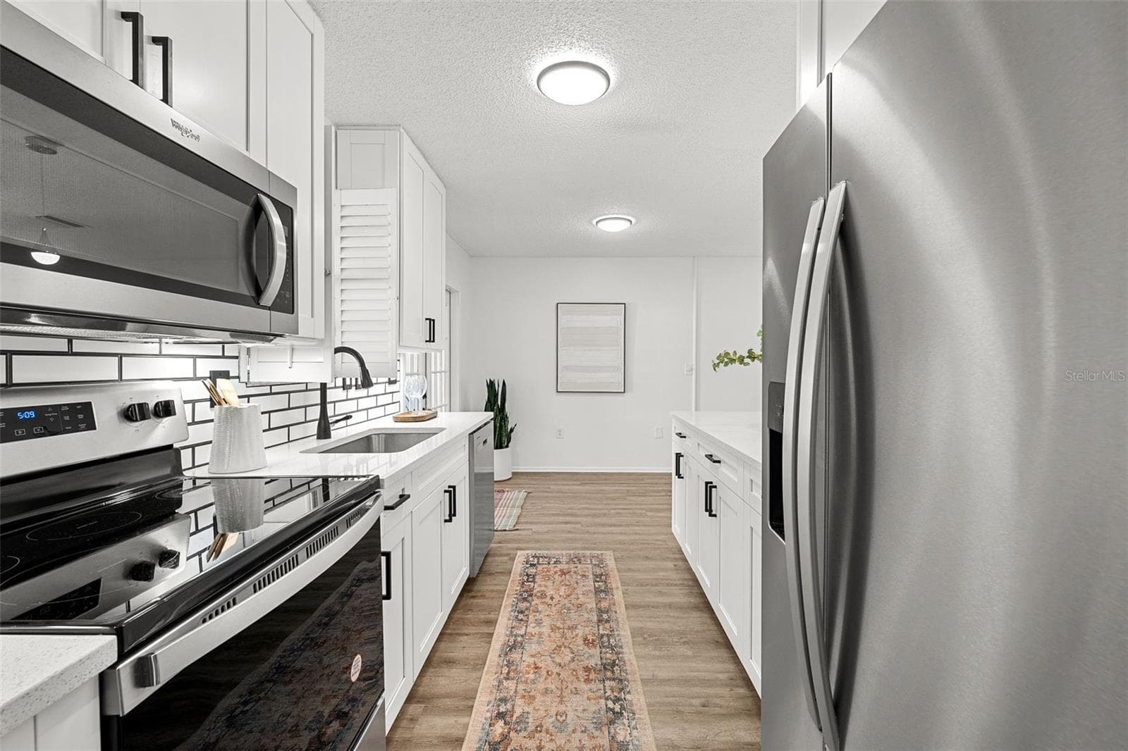 Townhouse at 11917 CONGRESSIONAL DR, TAMPA, photo 18 of 39