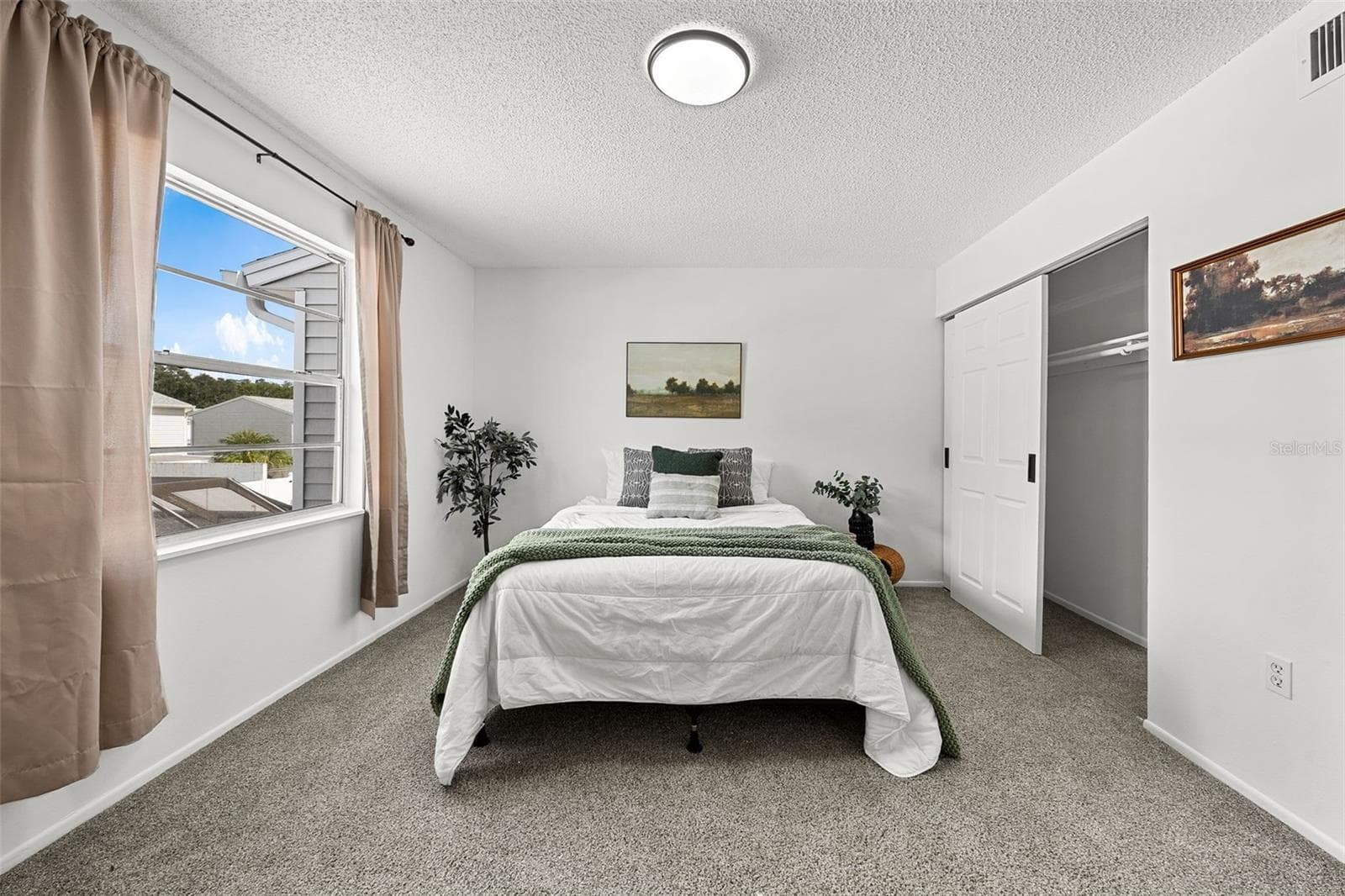 Townhouse at 11917 CONGRESSIONAL DR, TAMPA, photo 25 of 39