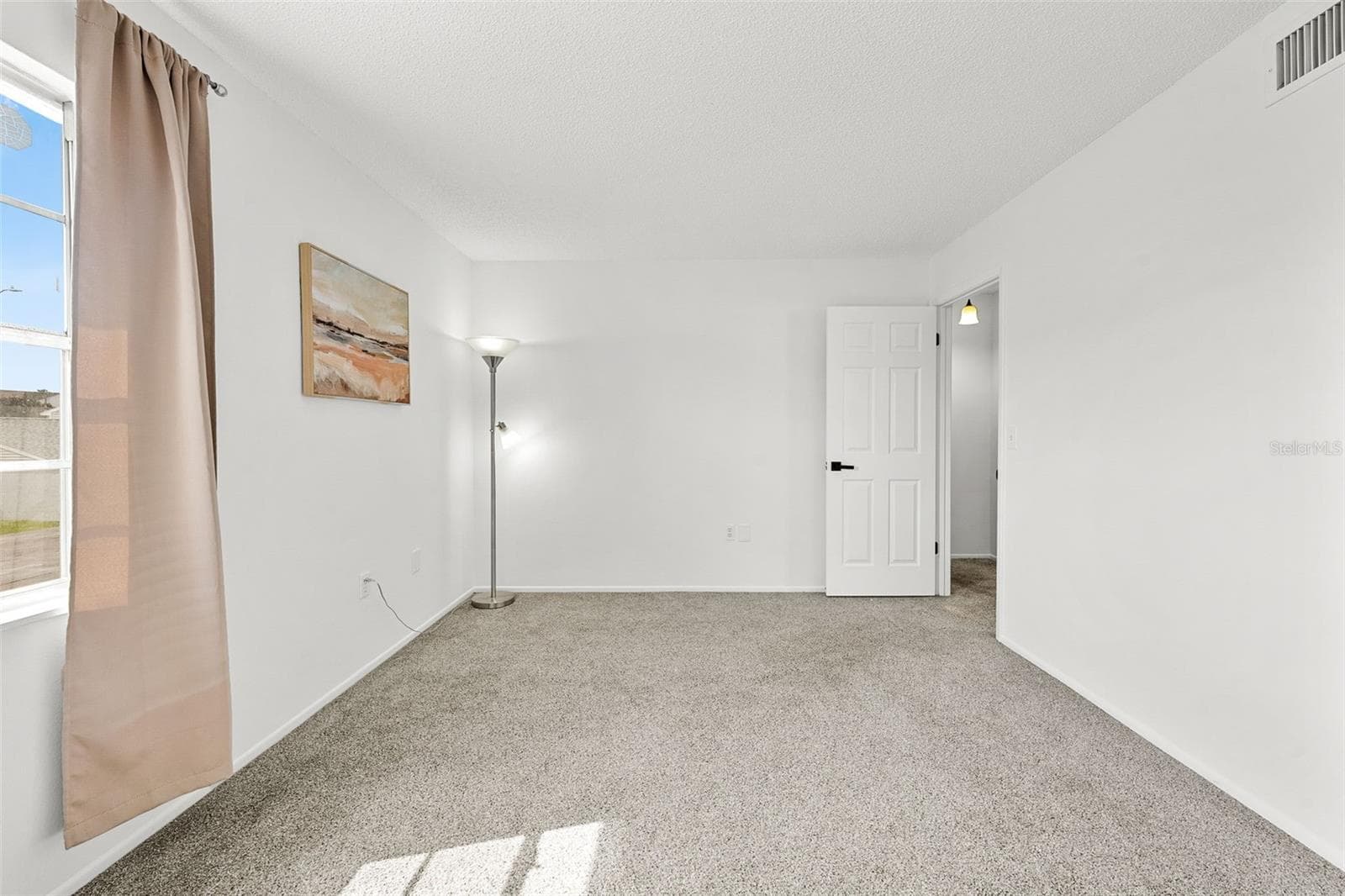 Townhouse at 11917 CONGRESSIONAL DR, TAMPA, photo 29 of 39