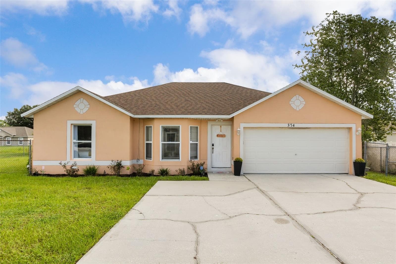 374 COLONADE CT