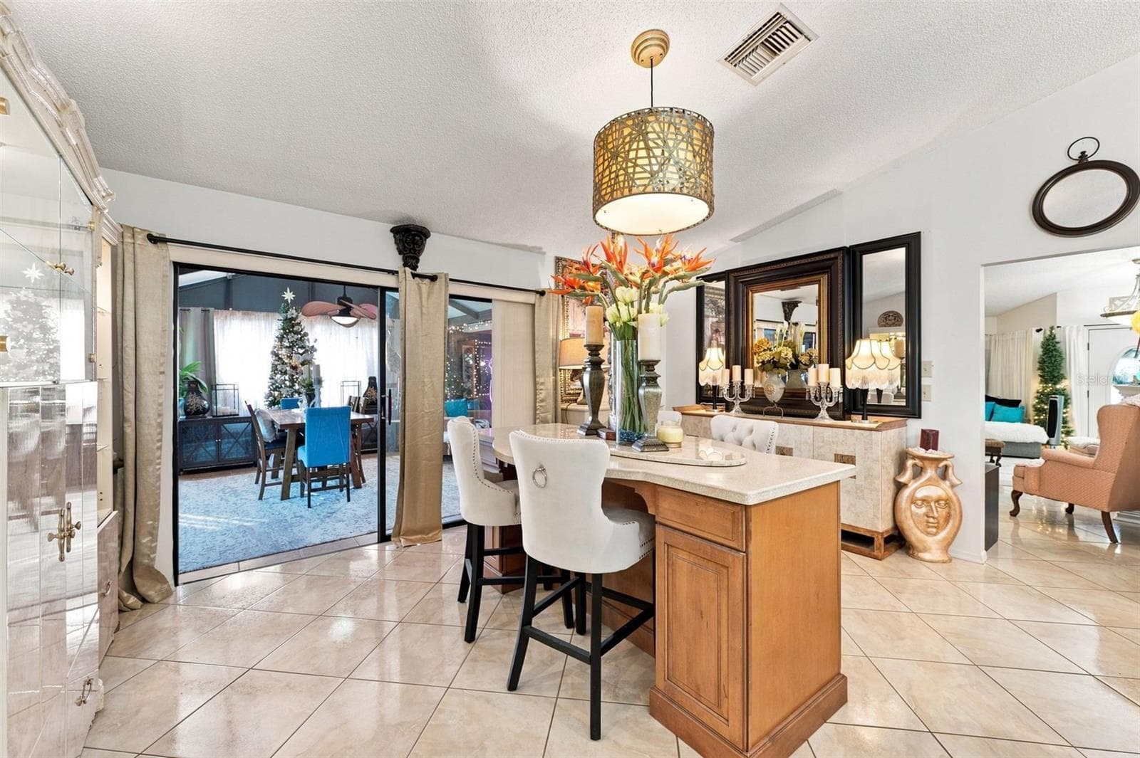 Eat in Dining - 8136 GOLF CLUB CT, HUDSON