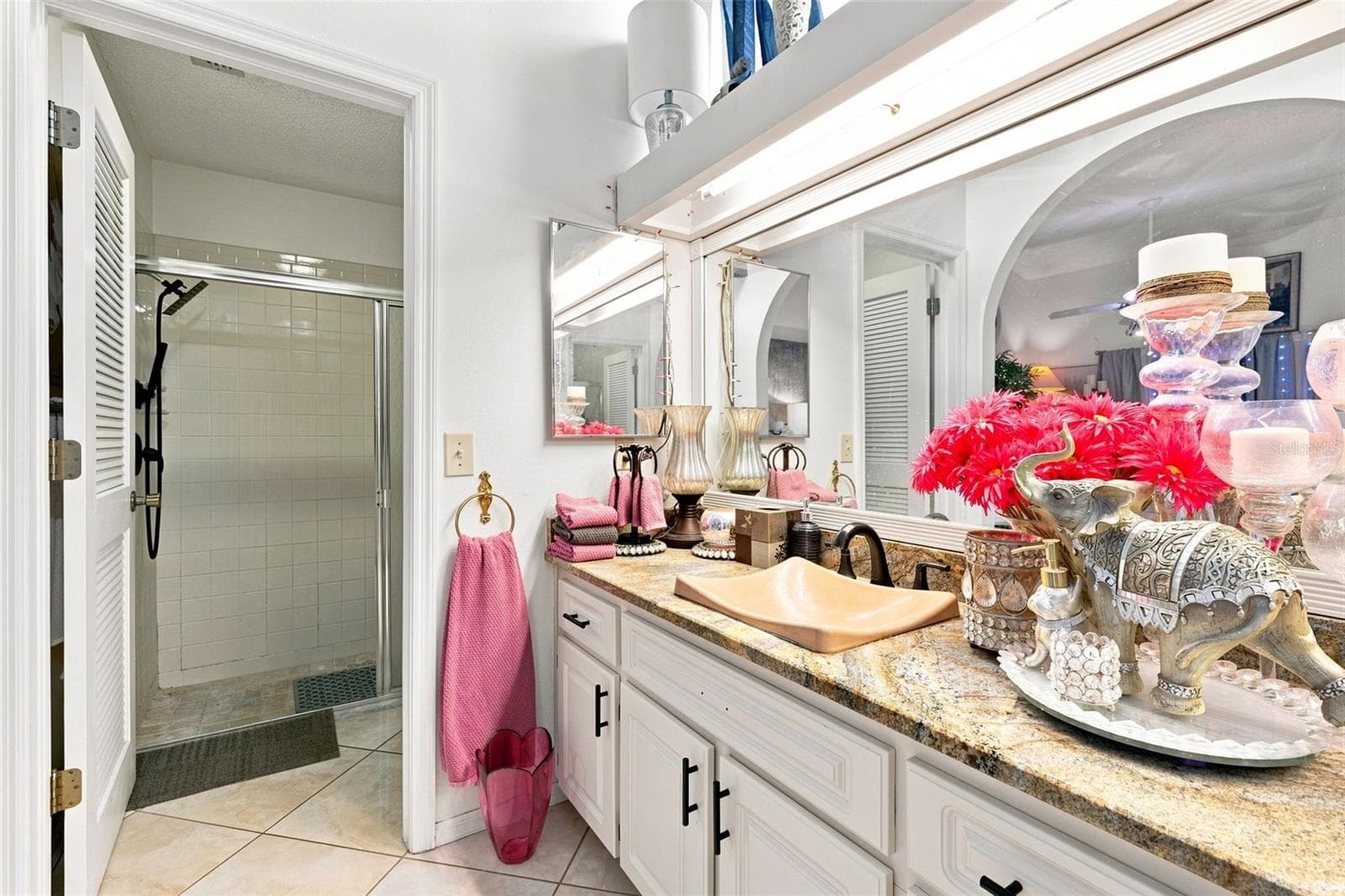 Primary Bath ensuite - 8136 GOLF CLUB CT, HUDSON