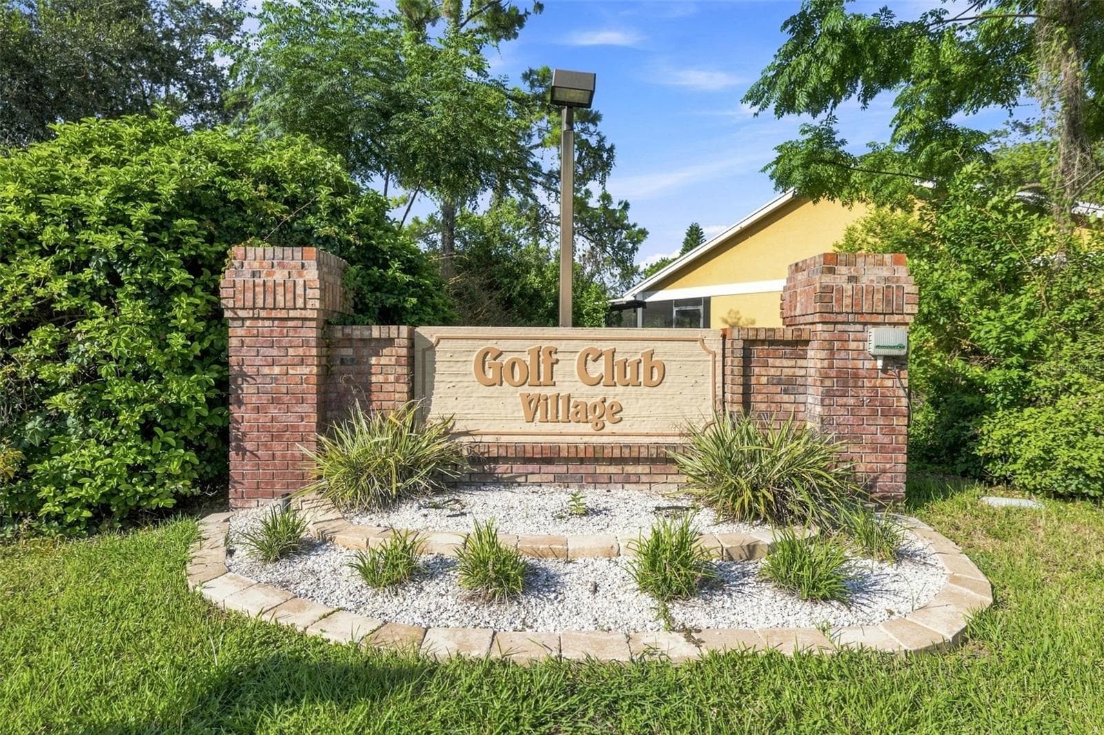 Community amenities - 8136 GOLF CLUB CT, HUDSON