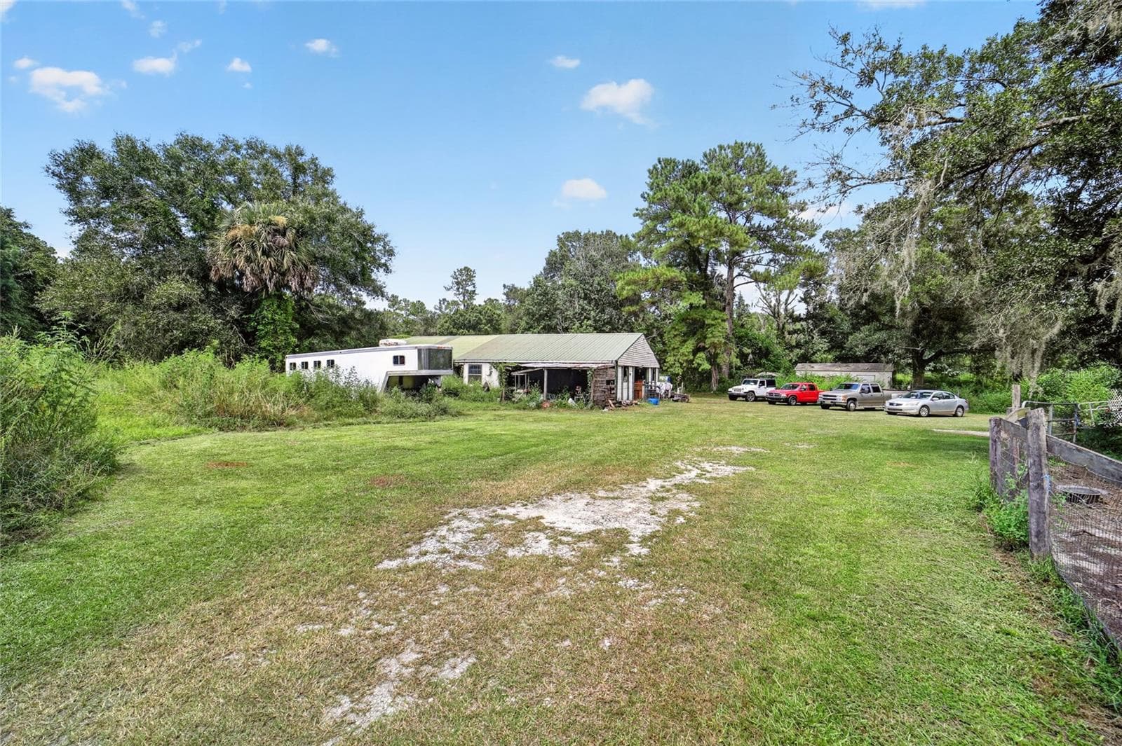 Manufactured Home at 10195 NW 160TH ST, REDDICK, photo 15 of 30