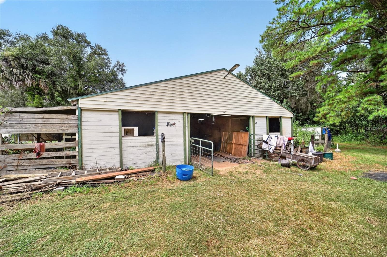 Manufactured Home at 10195 NW 160TH ST, REDDICK, photo 16 of 30