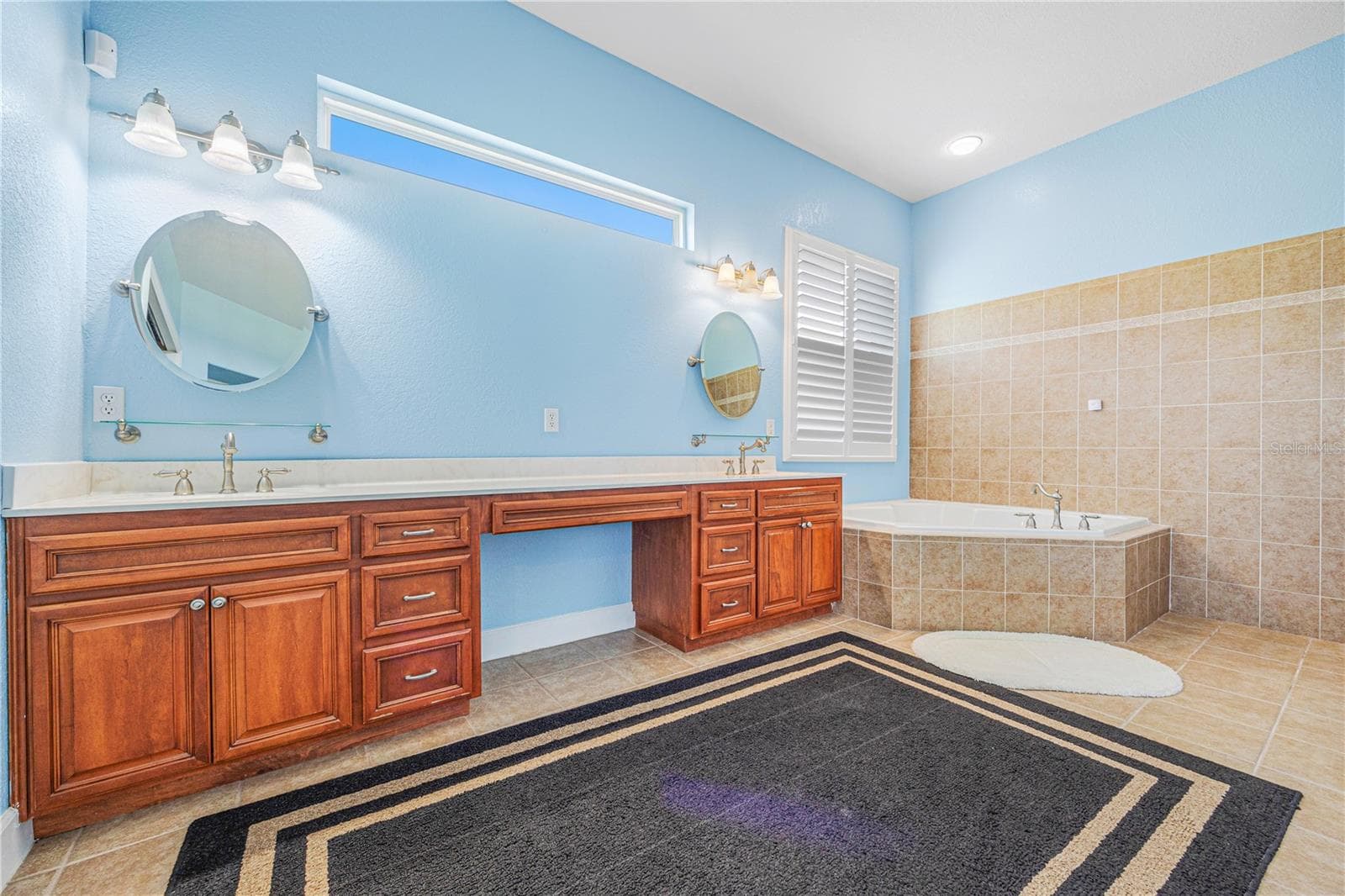 Primary Bathroom - 254 SW NIGHTSHADE DR, LAKE CITY
