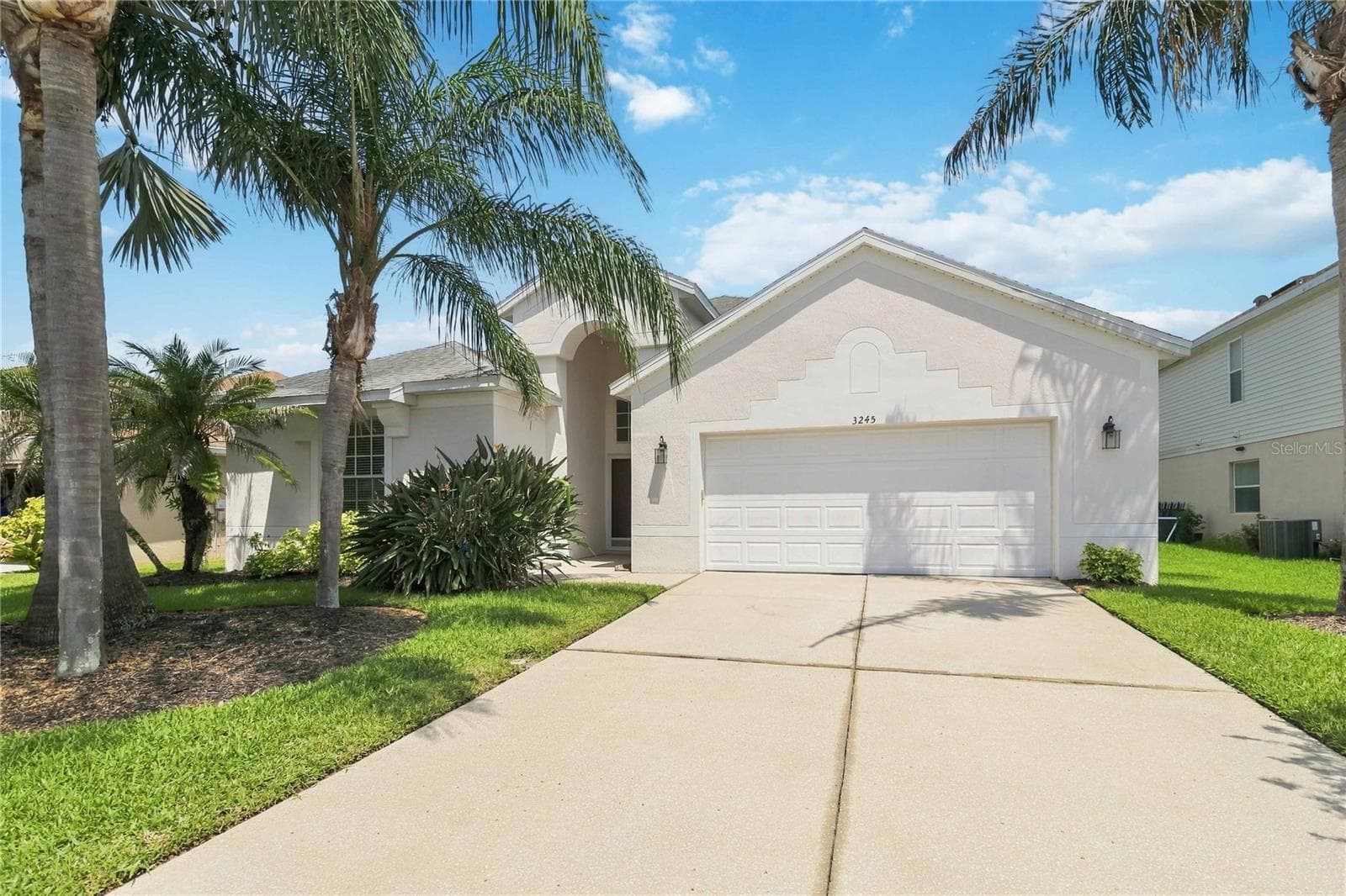 Single Family Residence at 3245 FALCON POINT DR, KISSIMMEE, photo 3 of 31
