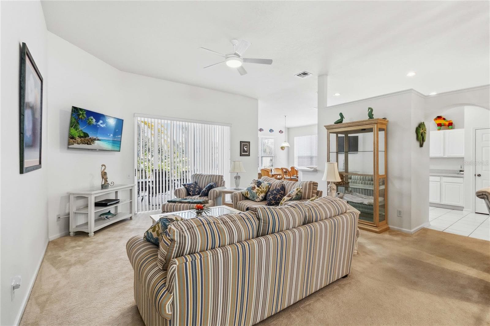 Single Family Residence at 3245 FALCON POINT DR, KISSIMMEE, photo 6 of 31