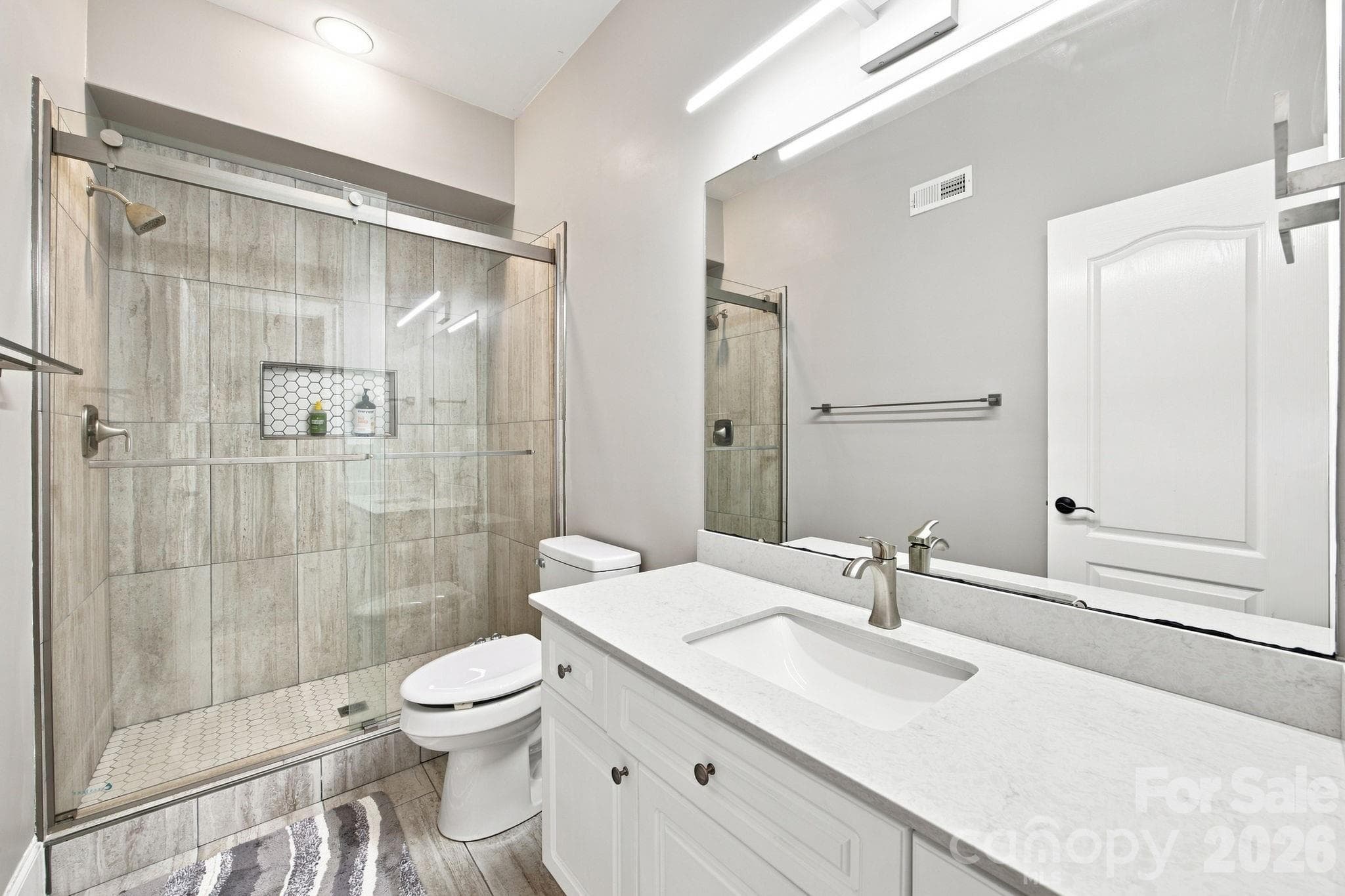 Single Family Residence at 19318 Mary Ardrey Circle, Cornelius, photo 17 of 39