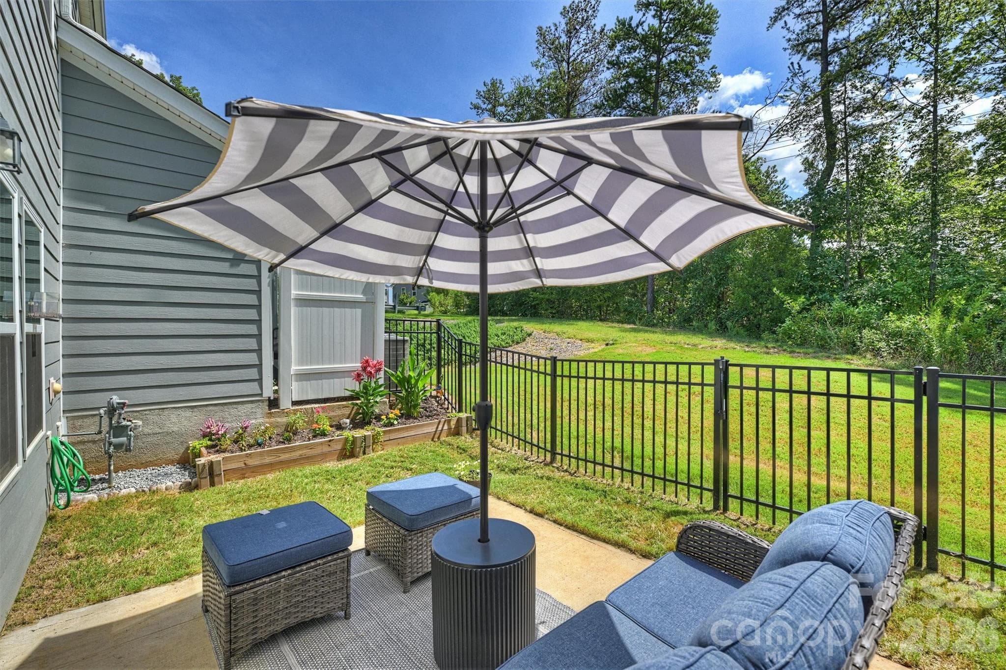 Townhouse at 2513 Greenmarket Drive, Charlotte, photo 41 of 48
