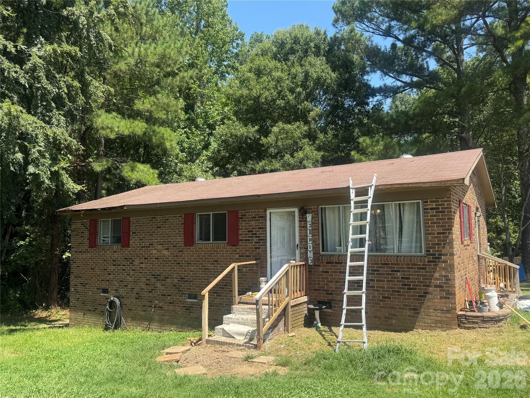 833 Wisteria Way