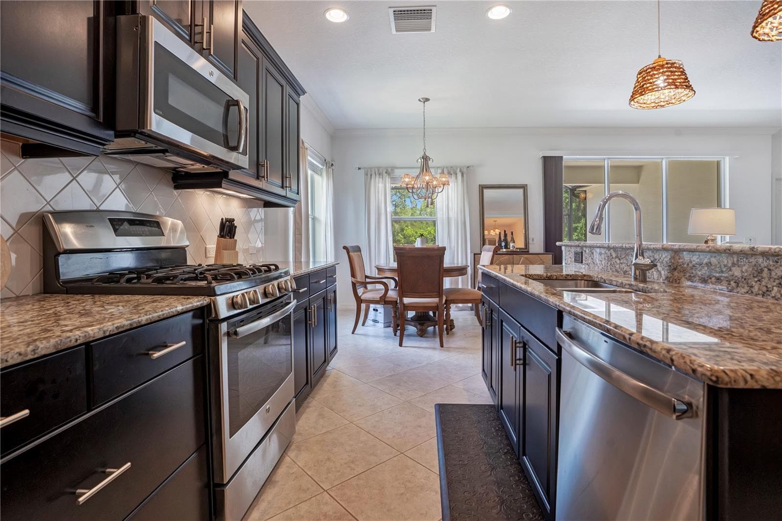 Single Family Residence at 12225 WHISPER LAKE DR, BRADENTON, photo 5 of 44