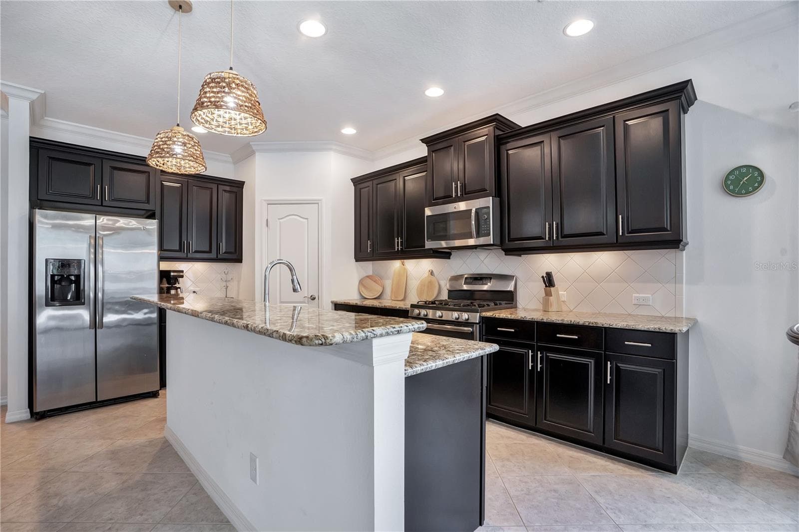 Single Family Residence at 12225 WHISPER LAKE DR, BRADENTON, photo 6 of 44