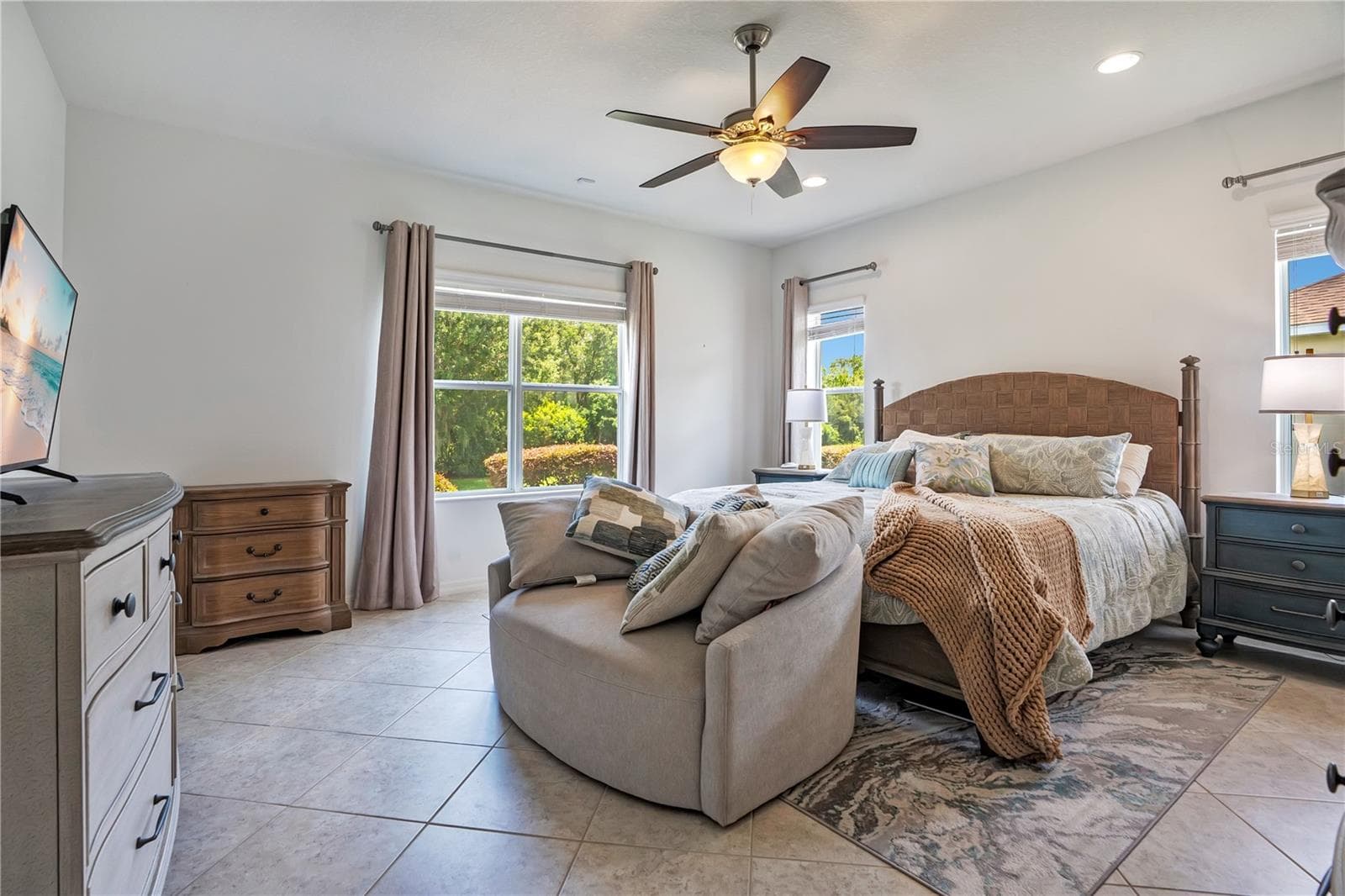 Single Family Residence at 12225 WHISPER LAKE DR, BRADENTON, photo 12 of 44