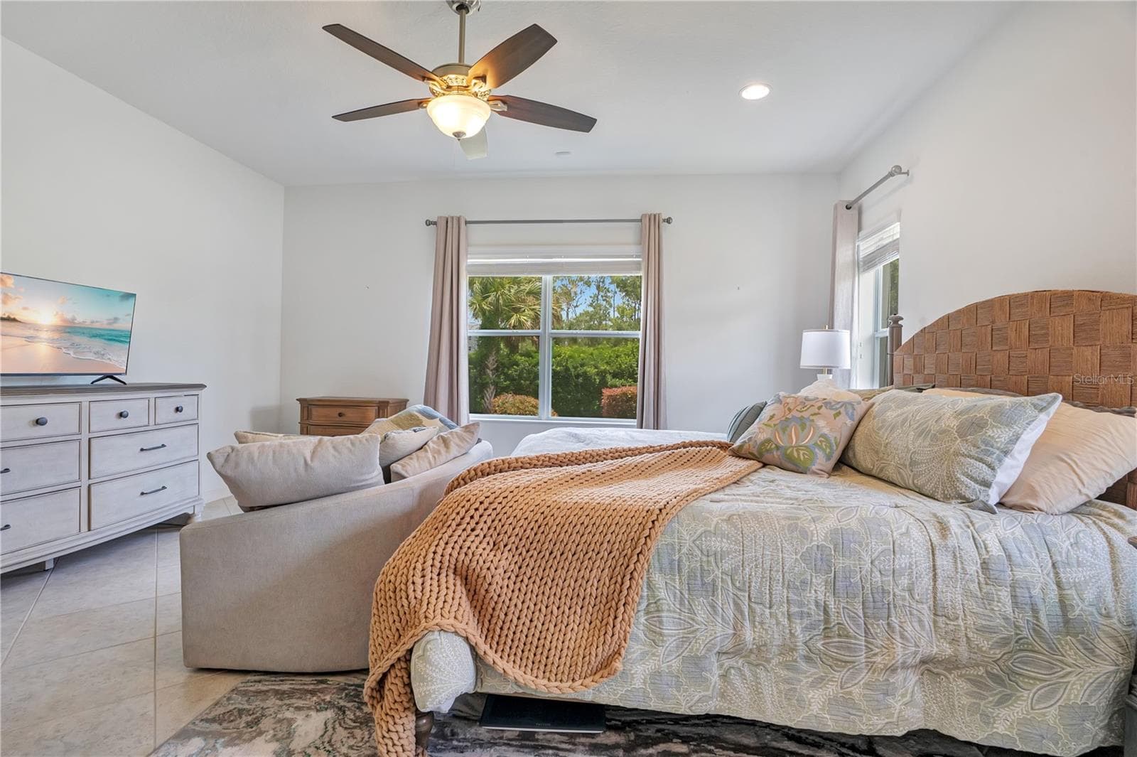 Single Family Residence at 12225 WHISPER LAKE DR, BRADENTON, photo 13 of 44