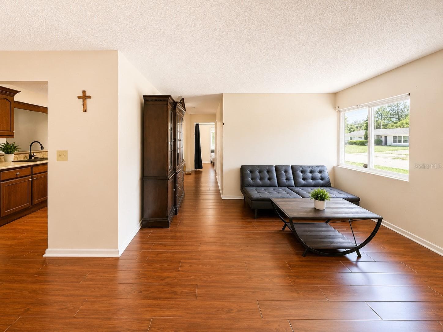 Single Family Residence at 934 HILLWOOD DR, DUNEDIN, photo 5 of 33