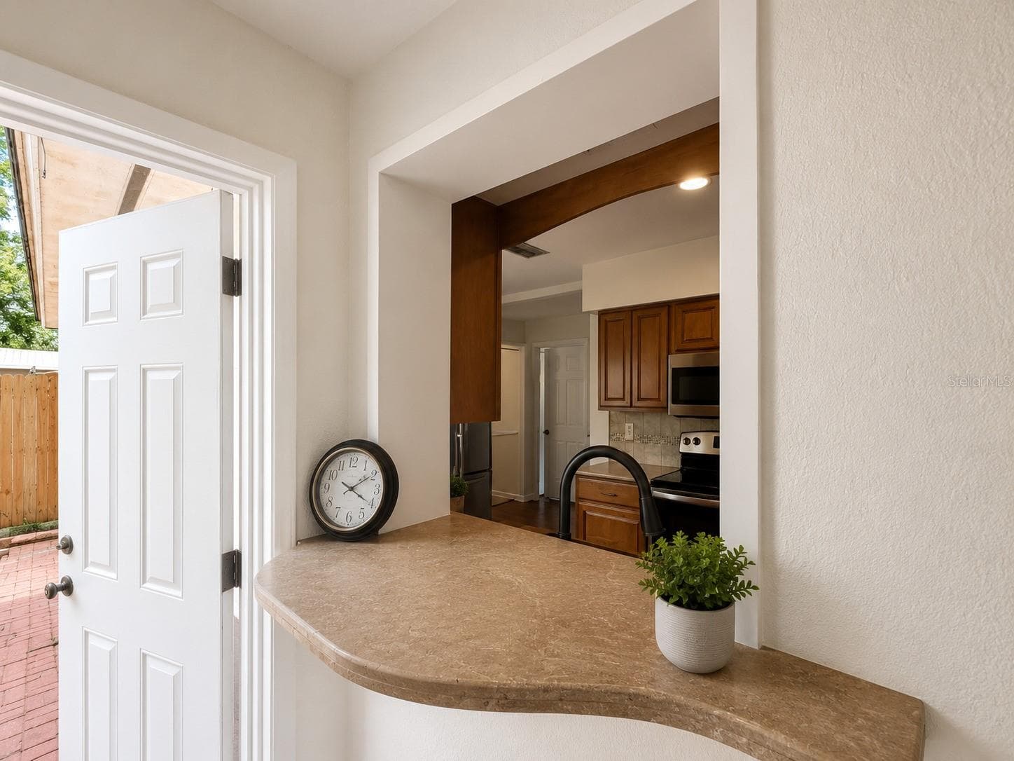 Single Family Residence at 934 HILLWOOD DR, DUNEDIN, photo 23 of 33