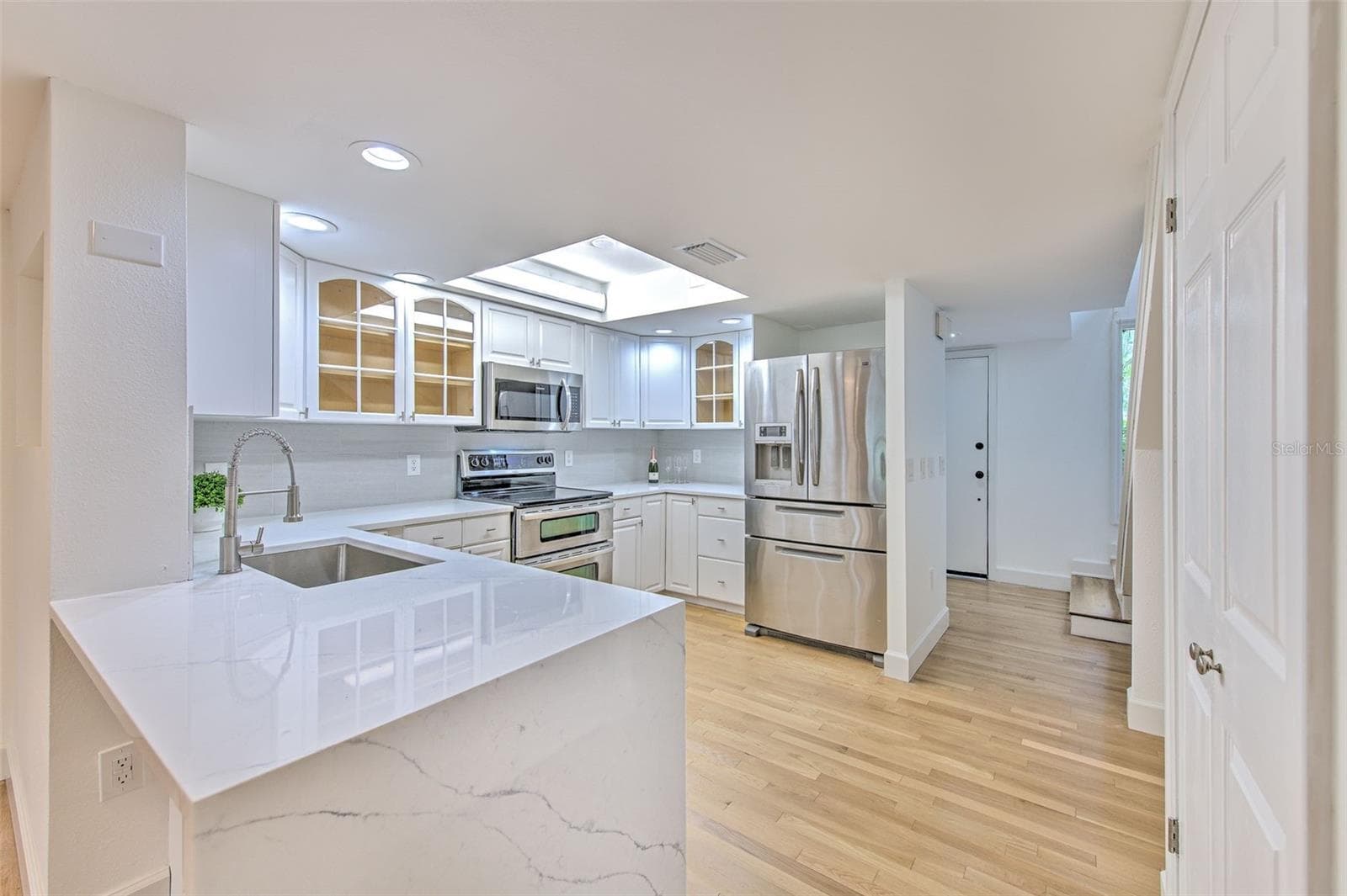 Condominium at 1028 APOLLO BEACH BLVD #4, APOLLO BEACH, photo 5 of 28