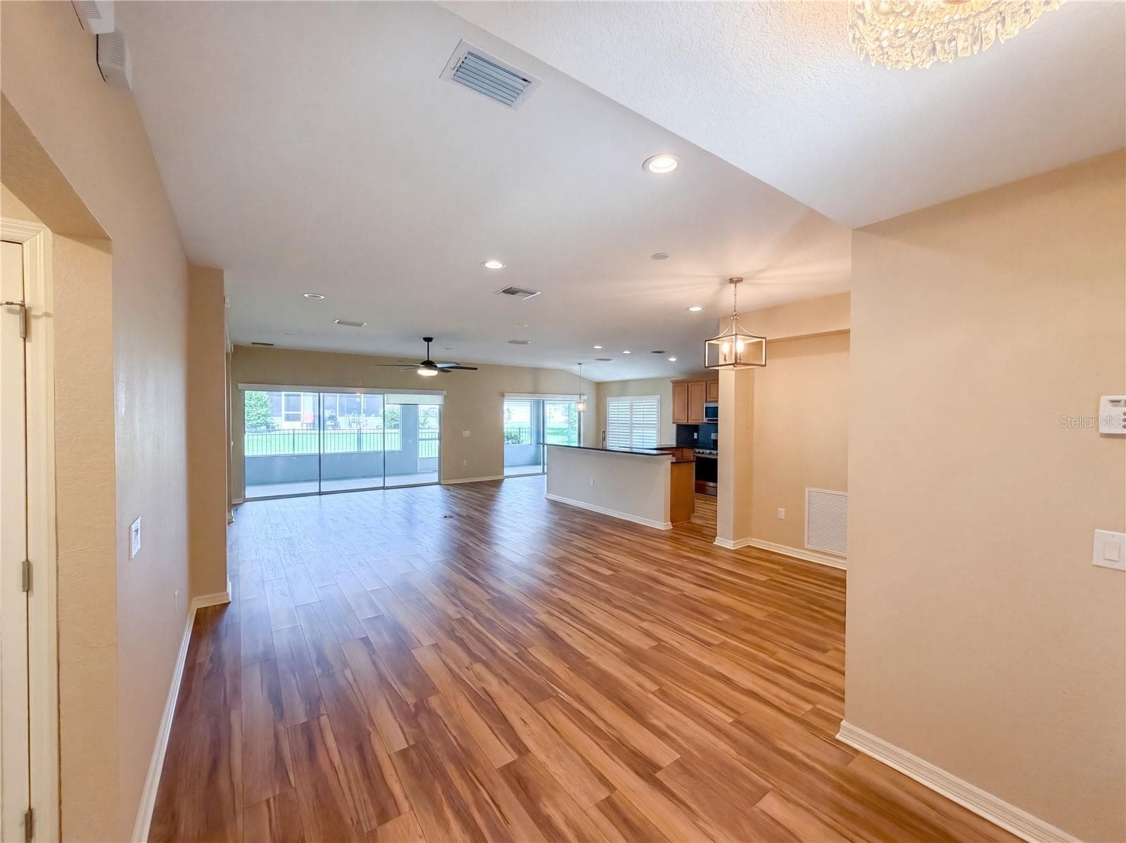 Single Family Residence at 13940 SE 95TH CT, SUMMERFIELD, photo 6 of 28