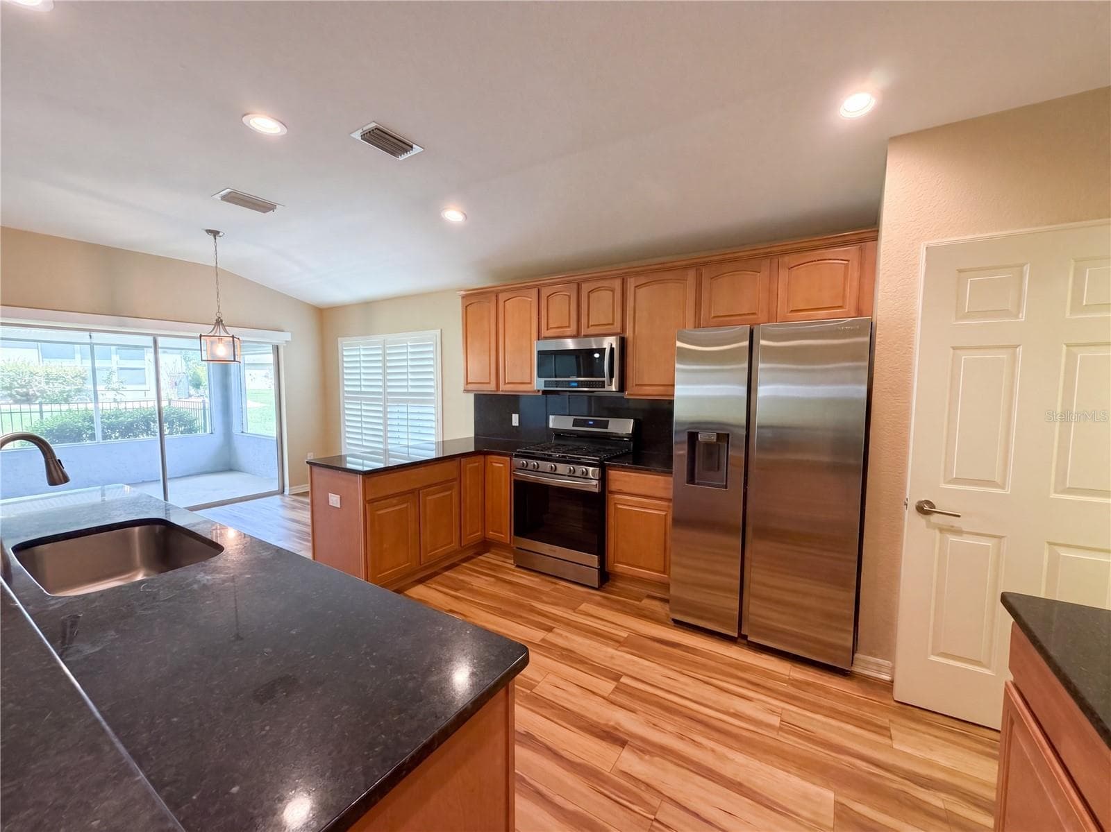 Single Family Residence at 13940 SE 95TH CT, SUMMERFIELD, photo 9 of 28