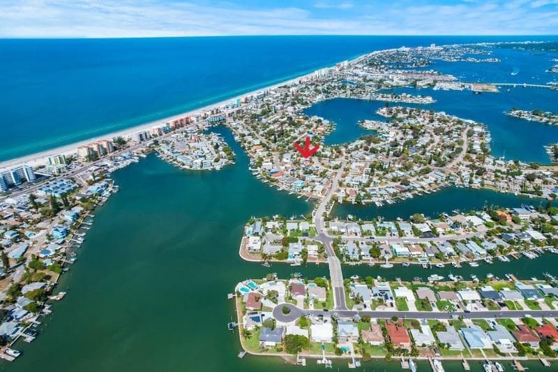 Location in Madeira Beach - 421 VIRGINIA AVE, MADEIRA BEACH
