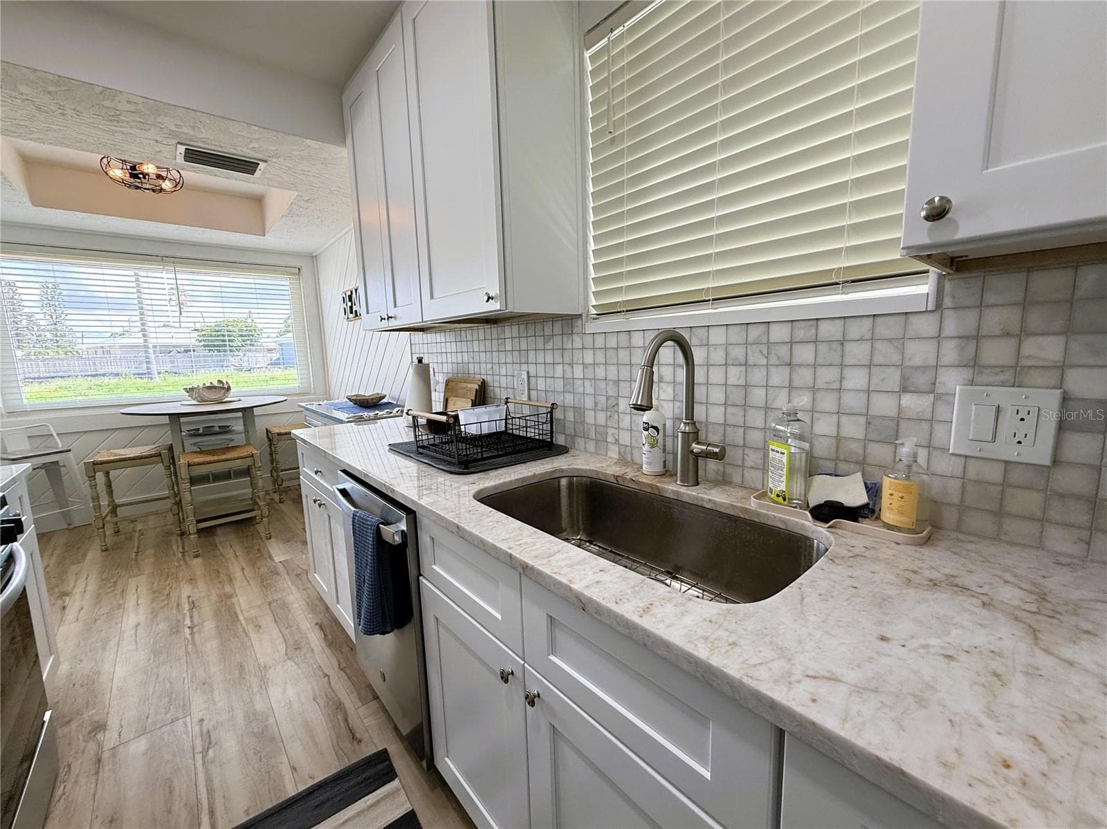 Kitchen - 421 VIRGINIA AVE, MADEIRA BEACH
