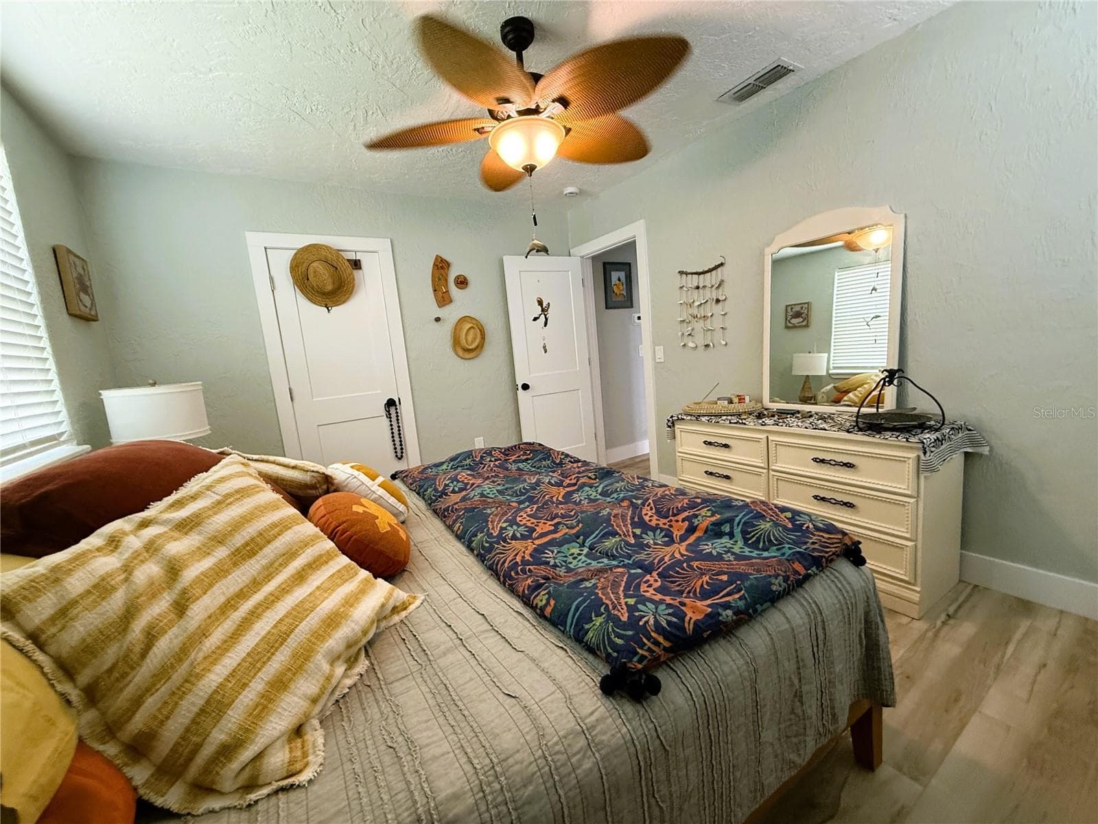 Bedroom 1 - 421 VIRGINIA AVE, MADEIRA BEACH