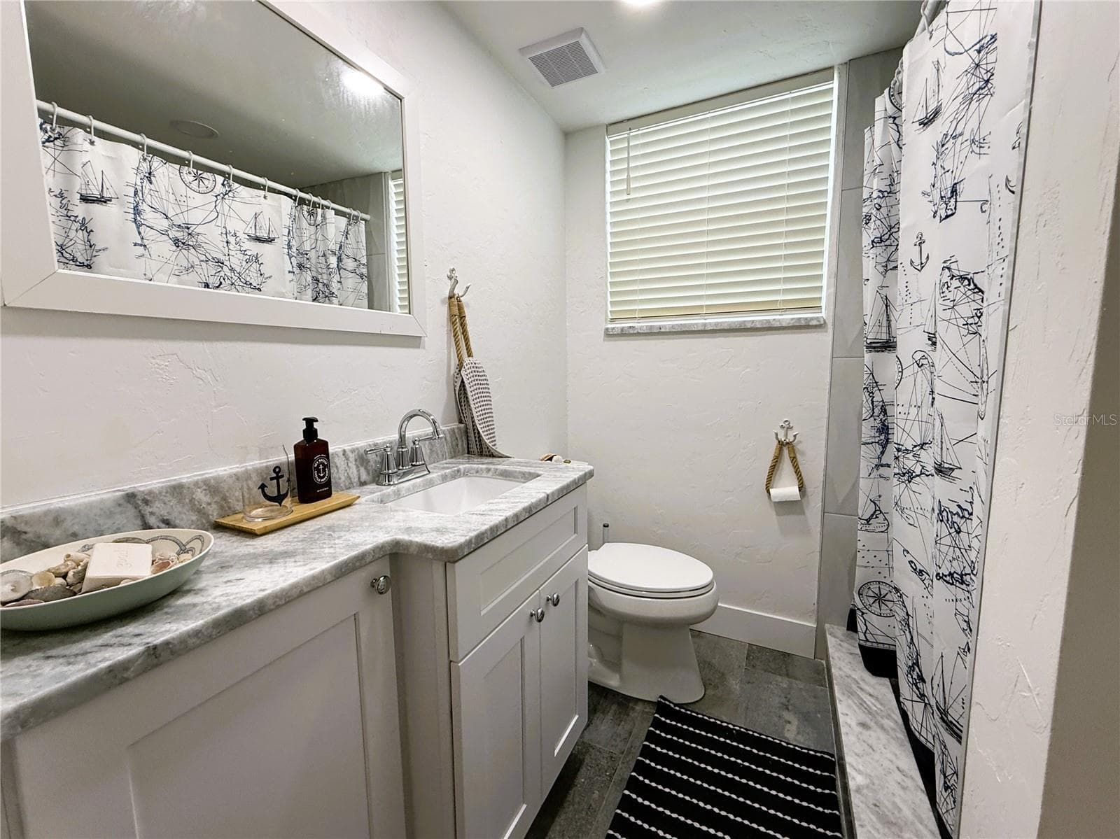 Bathroom - 421 VIRGINIA AVE, MADEIRA BEACH