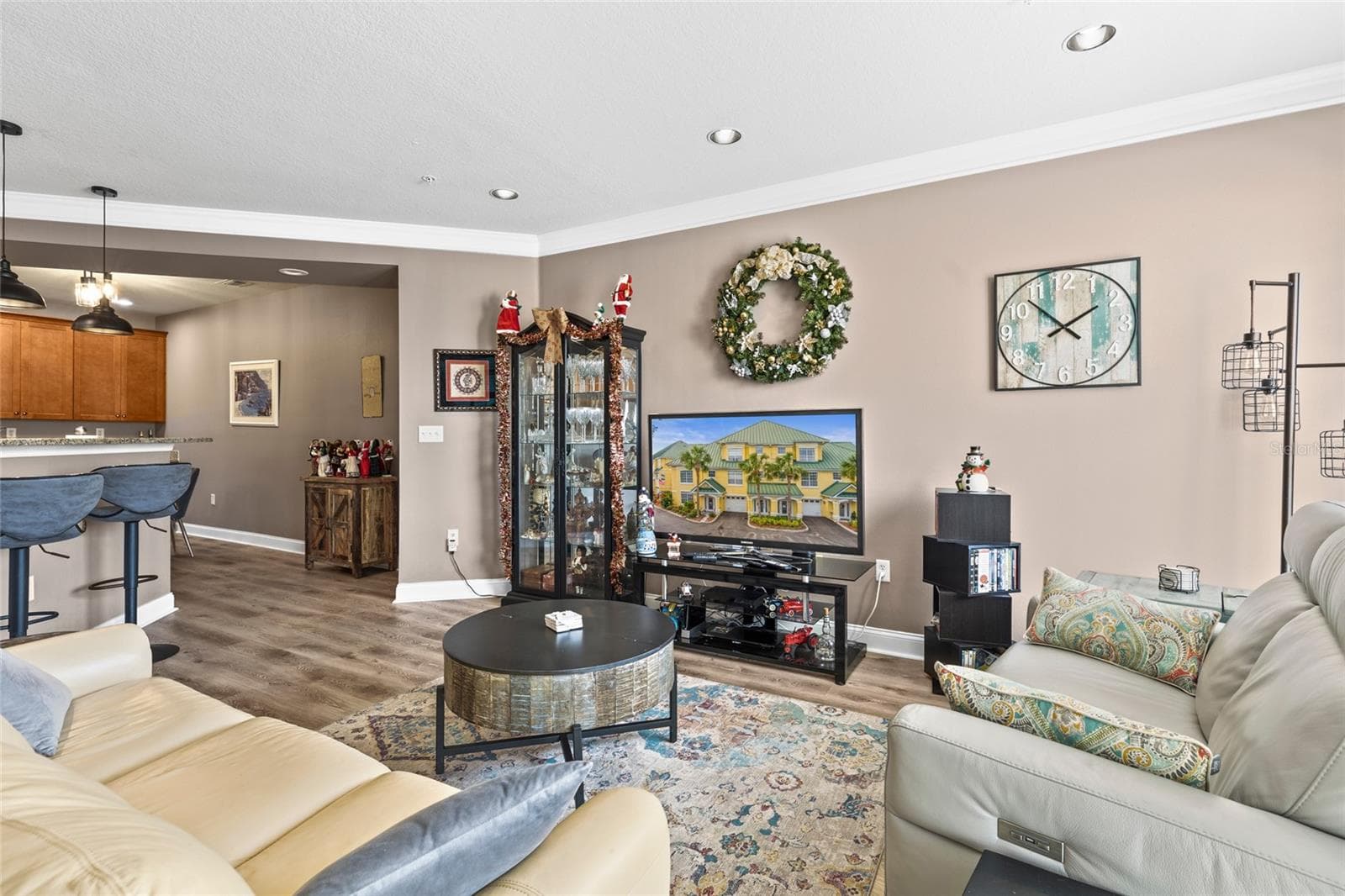 Townhouse at 6319 SUNSET BAY CIR, APOLLO BEACH, photo 7 of 49