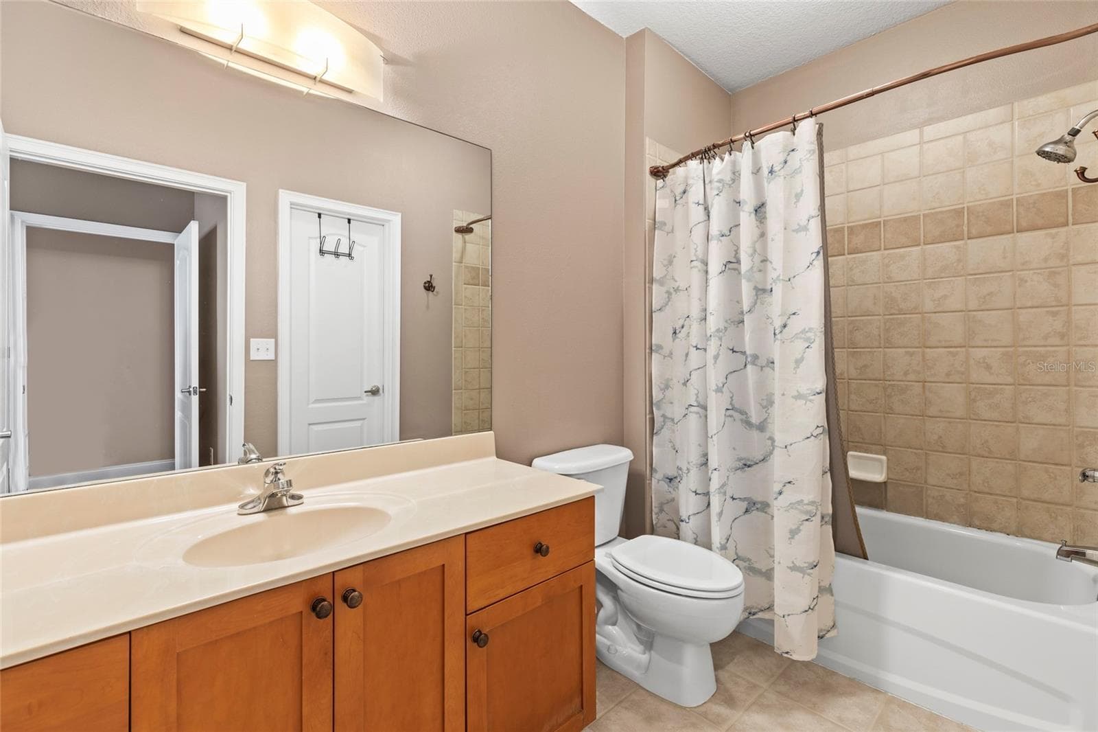 Townhouse at 6319 SUNSET BAY CIR, APOLLO BEACH, photo 24 of 49