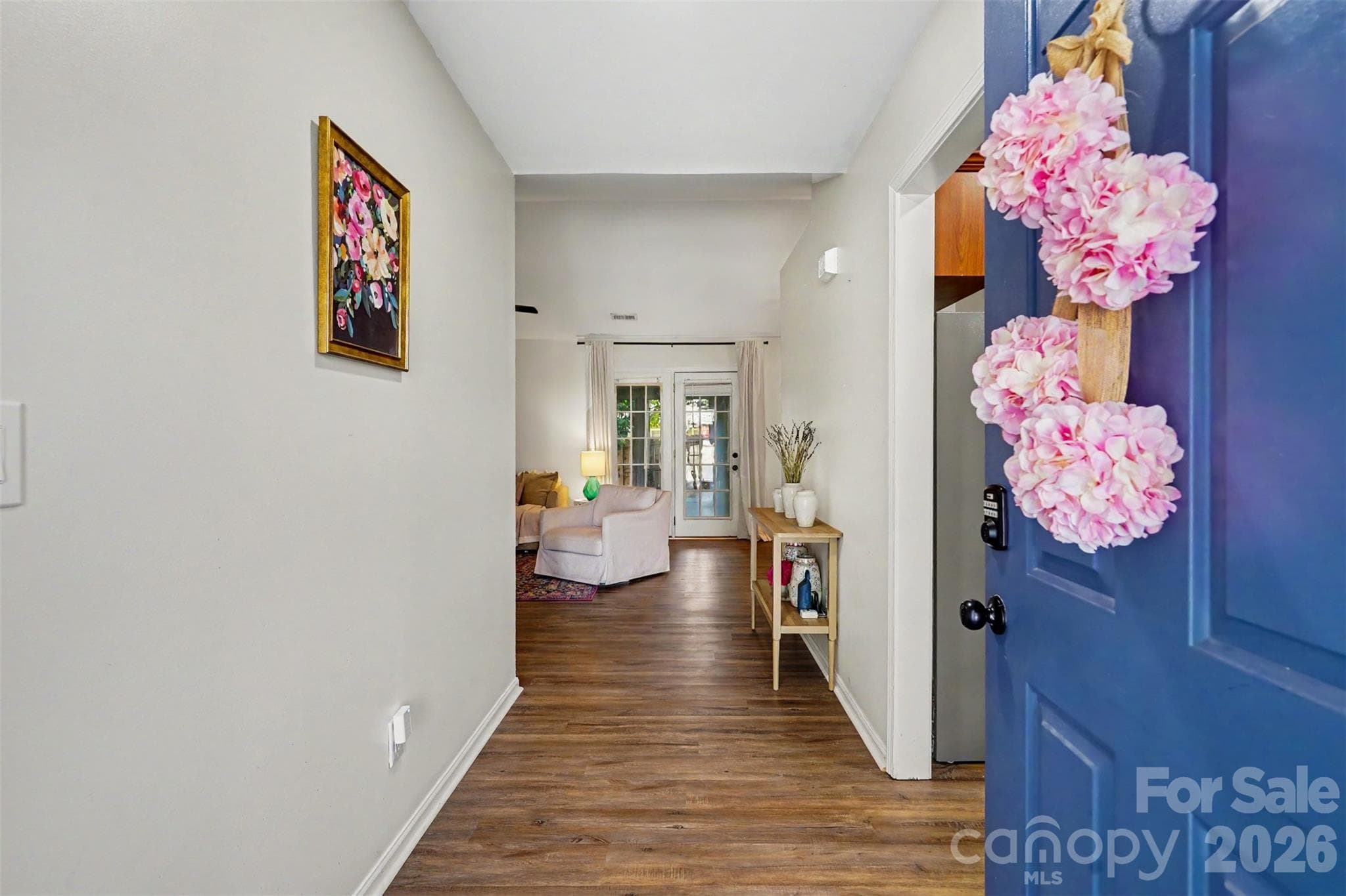 Single Family Residence at 5906 Meadow Hill Drive, Charlotte, photo 7 of 32