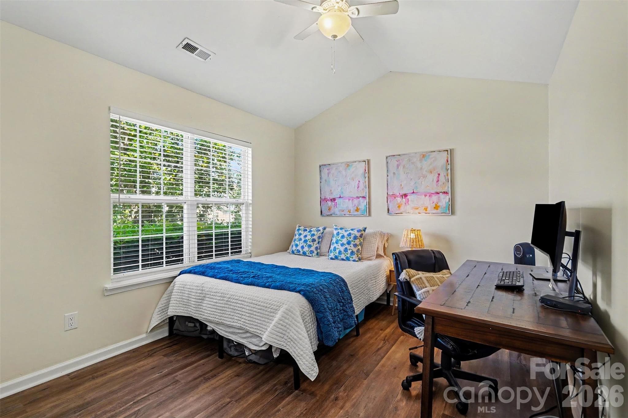 Single Family Residence at 5906 Meadow Hill Drive, Charlotte, photo 22 of 32