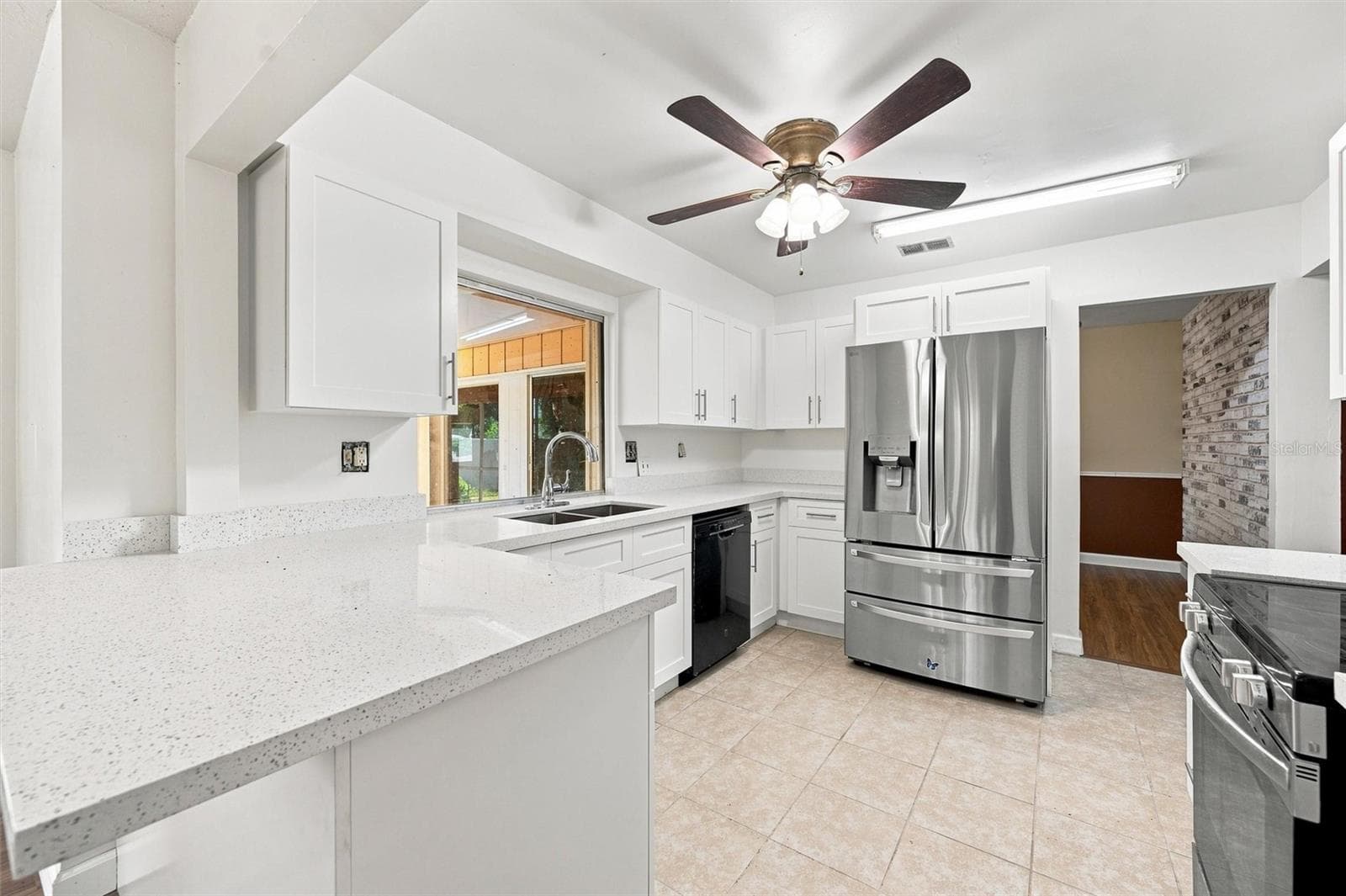 Single Family Residence at 352 LAKE RD, VENICE, photo 14 of 55