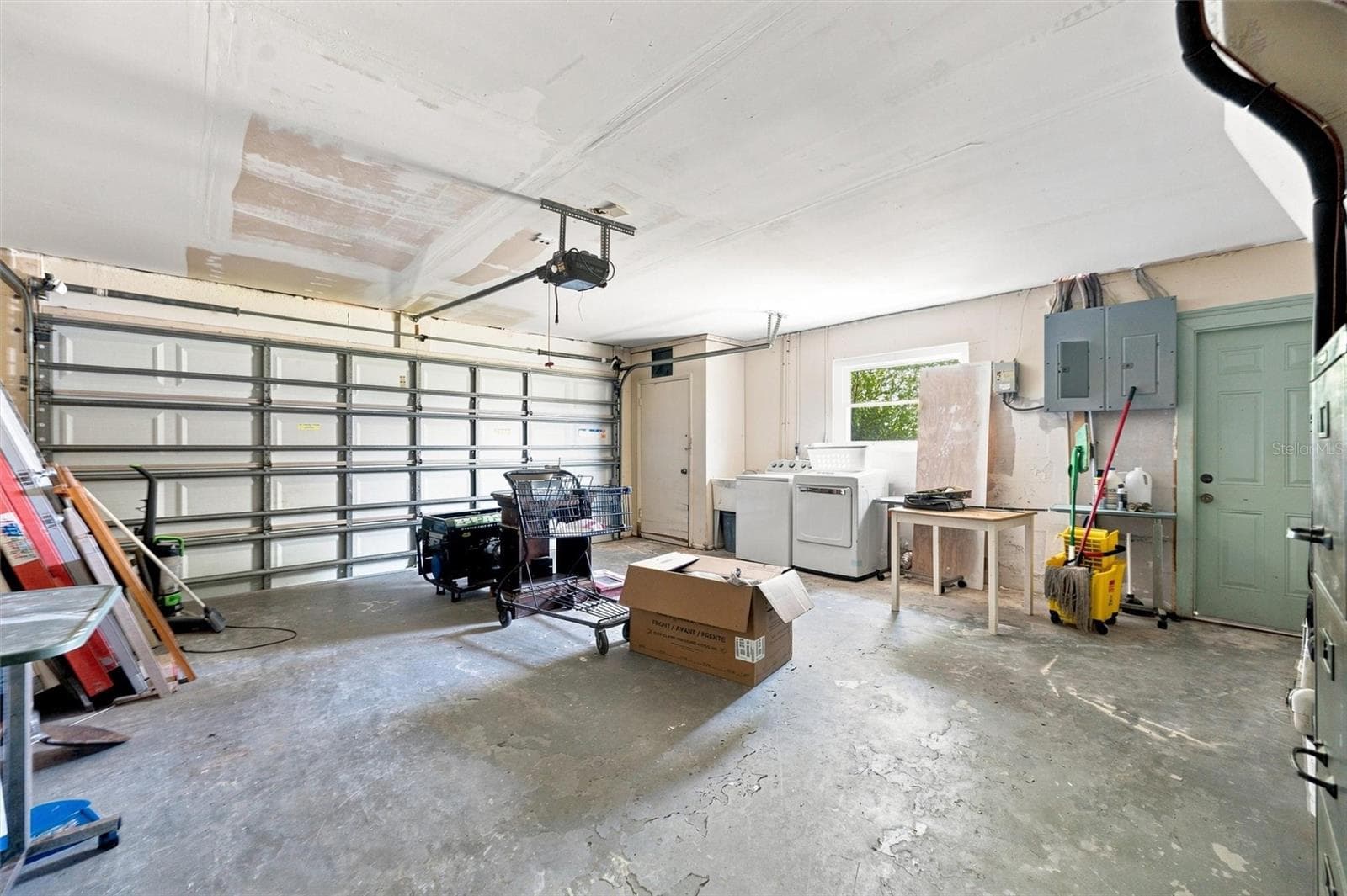 Single Family Residence at 352 LAKE RD, VENICE, photo 24 of 55