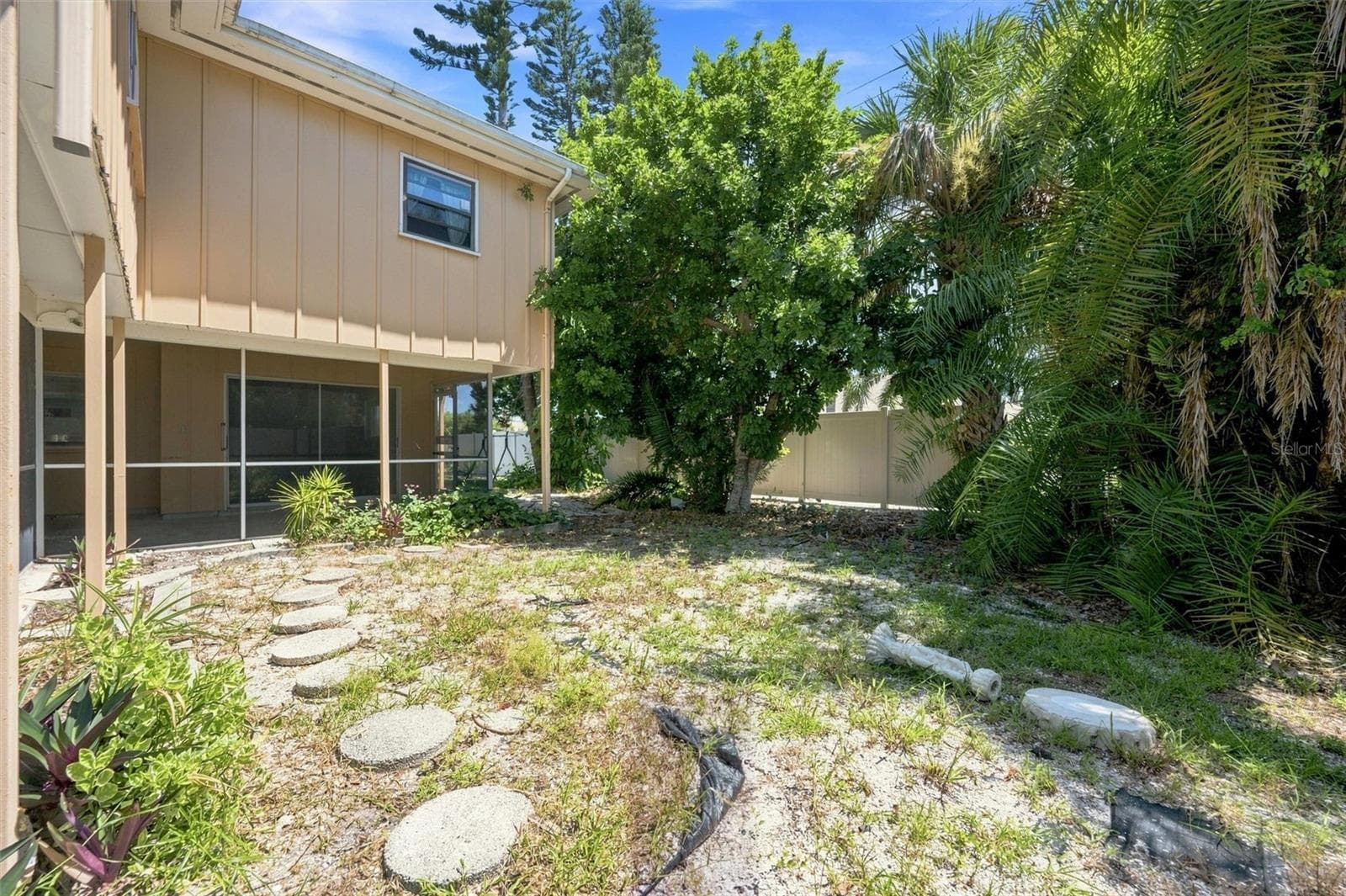 Single Family Residence at 352 LAKE RD, VENICE, photo 31 of 55