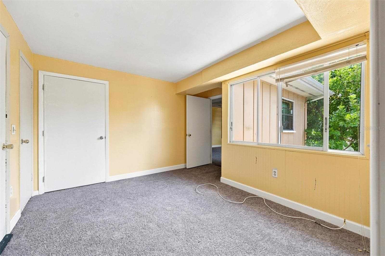 Single Family Residence at 352 LAKE RD, VENICE, photo 37 of 55