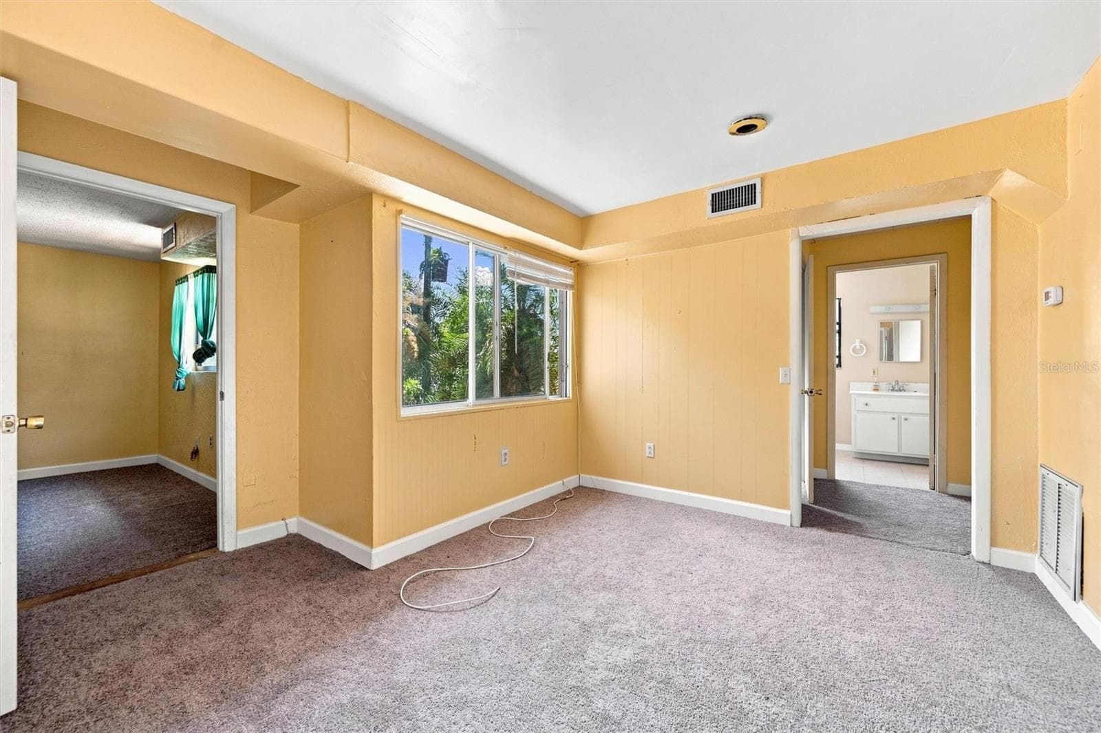 Single Family Residence at 352 LAKE RD, VENICE, photo 38 of 55