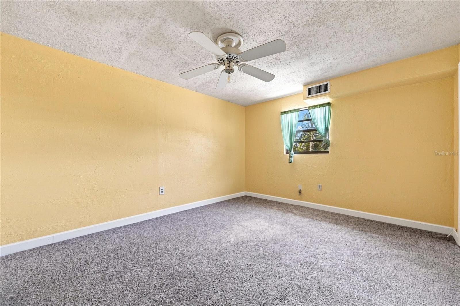 Single Family Residence at 352 LAKE RD, VENICE, photo 40 of 55