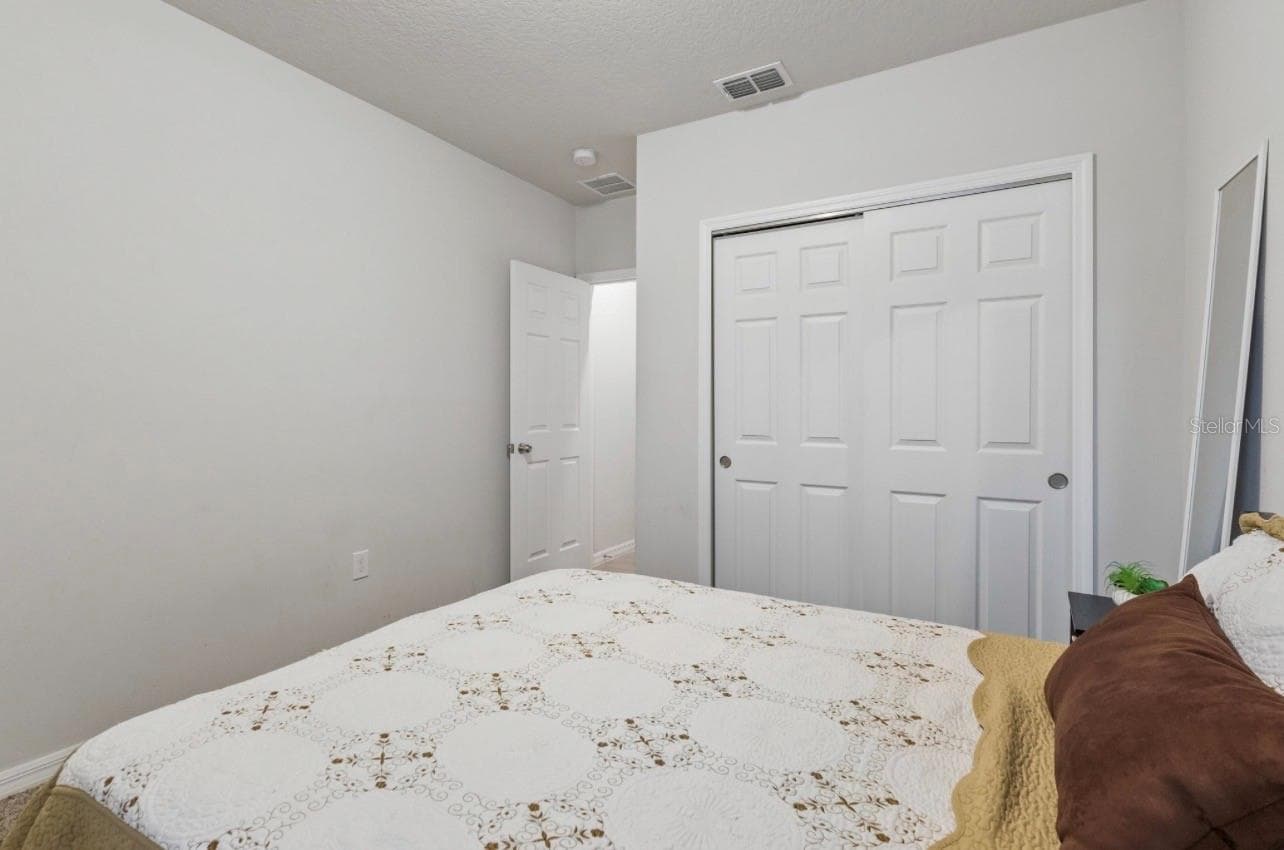 Single Family Residence at 504 VISTA VILLAGES BLVD, DAVENPORT, photo 10 of 19