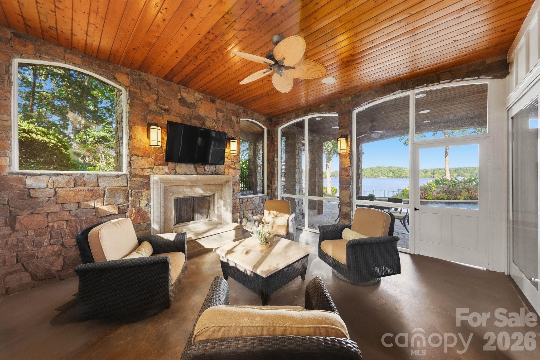 Single Family Residence at 18802 Balmore Pines Lane, Cornelius, photo 35 of 47