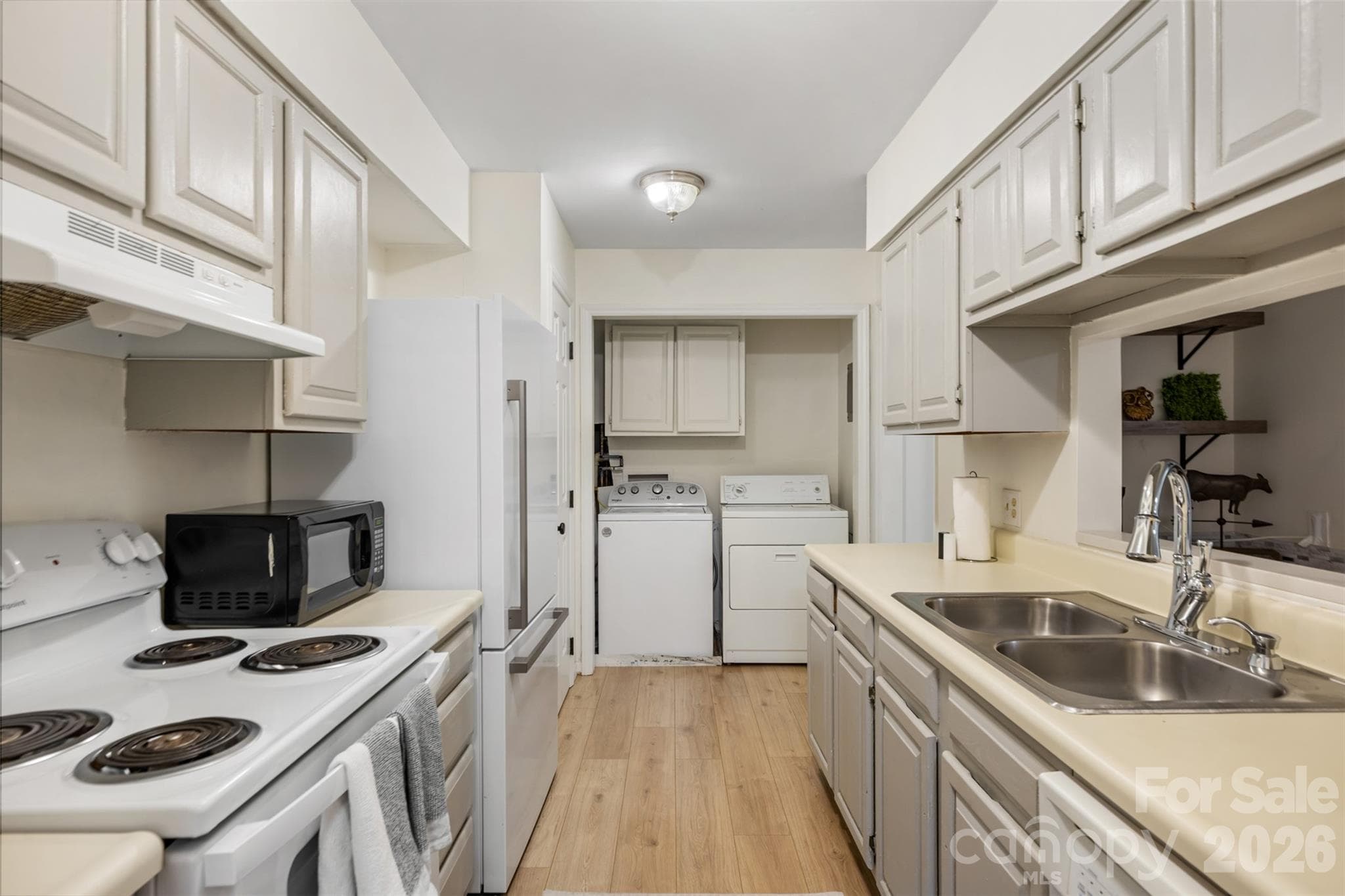 Condominium at 3520 Colony Crossing Drive, Charlotte, photo 6 of 30